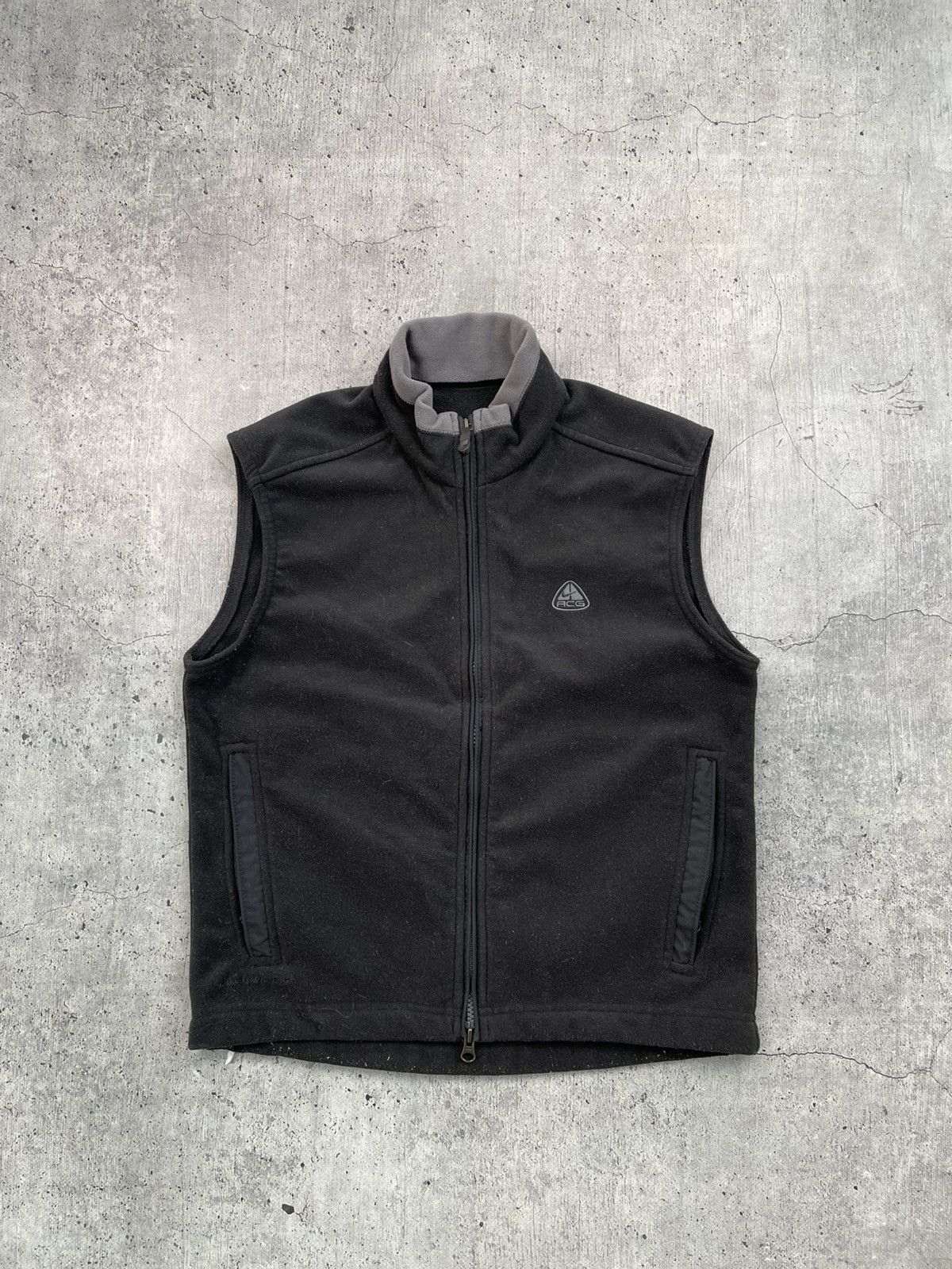 Nike 00s Vintage Nike ACG Fleece Outdoor Y2K Vest Size M / US 6-8 / IT 42-44 - 1 Thumbnail
