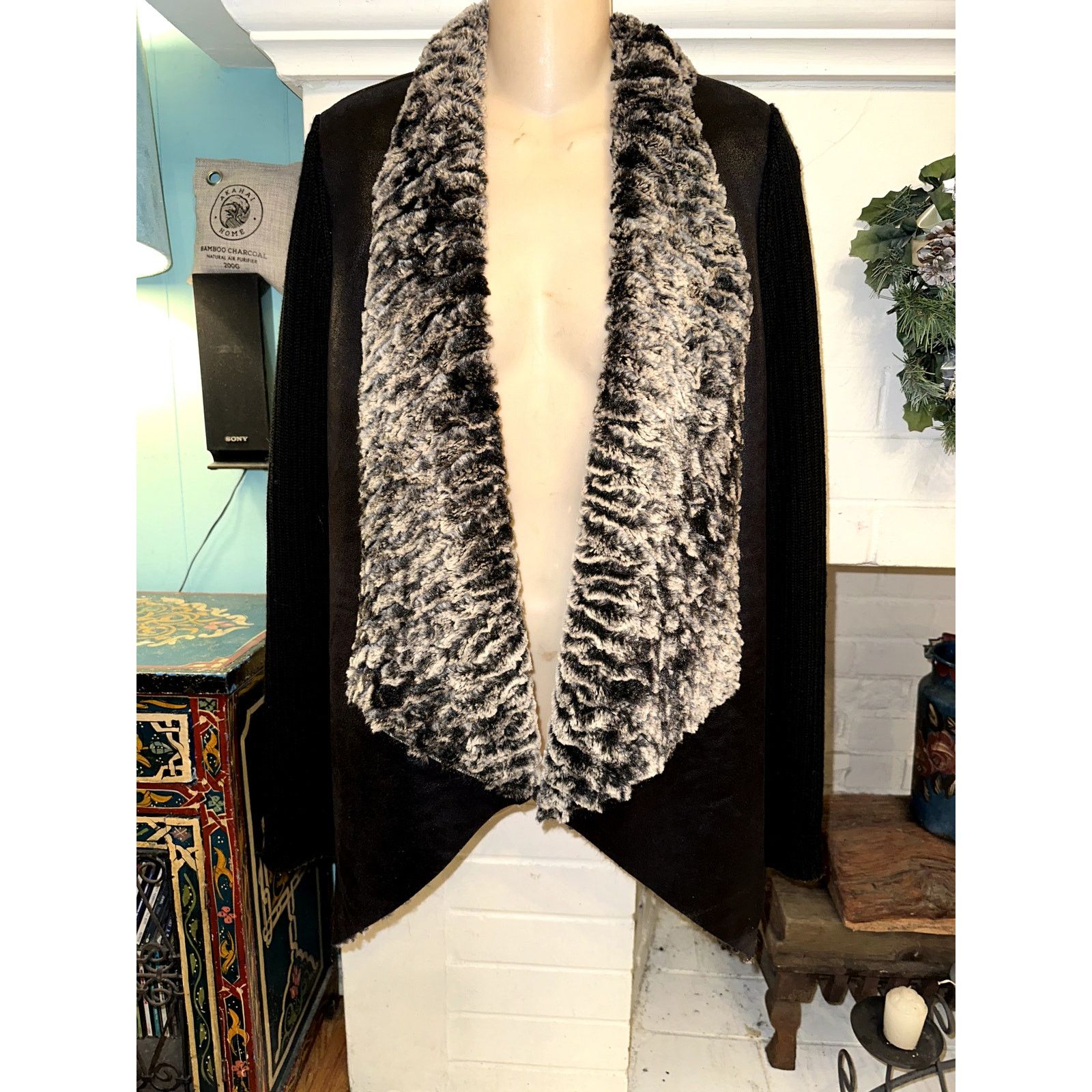 Other DOLCE CABO FAUX FUR LINED ASYMMETRIC CARDIGAN SWEATERJACKET Size M / US 6-8 / IT 42-44 - 1 Thumbnail