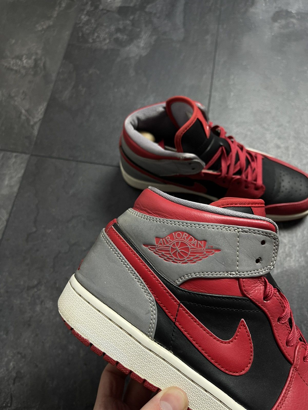 Streetwear Vintage Nike air jordan 1 mid fire red reflective Size US 10 / EU 43 - 3 Thumbnail