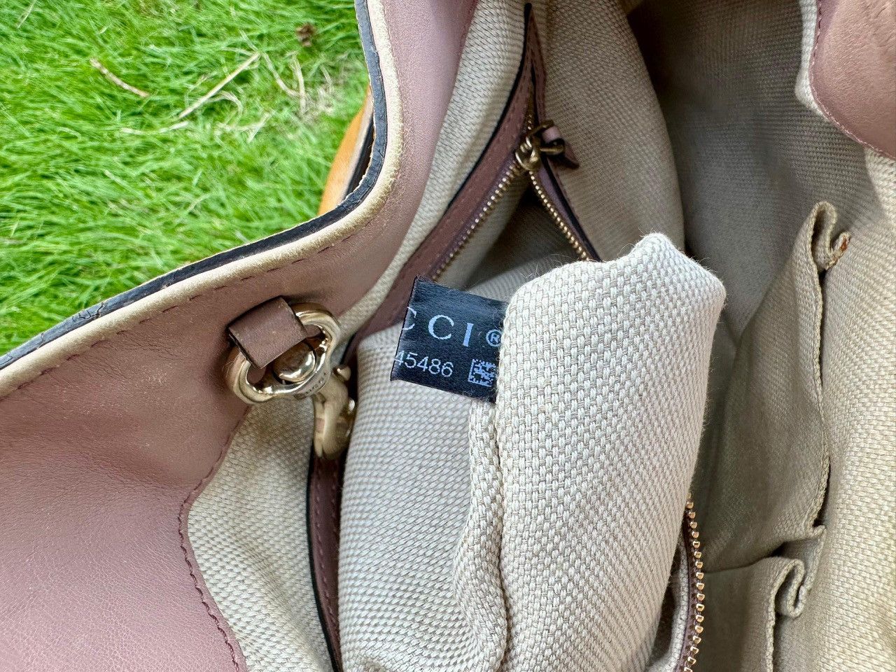 Gucci Authentic Gucci Soho Patent Leather Chain Tote Bag Size ONE SIZE - 11 Thumbnail