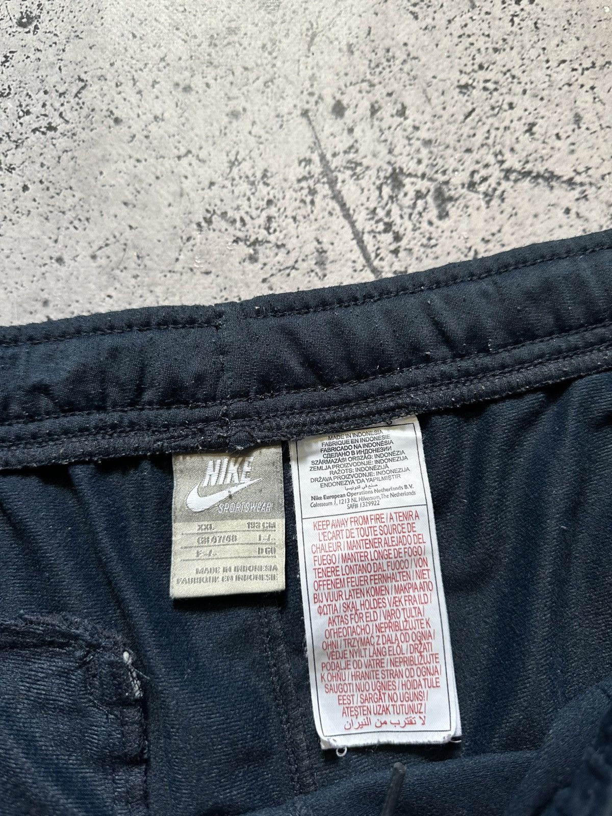 Nike Vintage Nike Baggy Track Pants Oversized Mini Swoosh Y2K USA Size US 38 / EU 54 - 3 Thumbnail