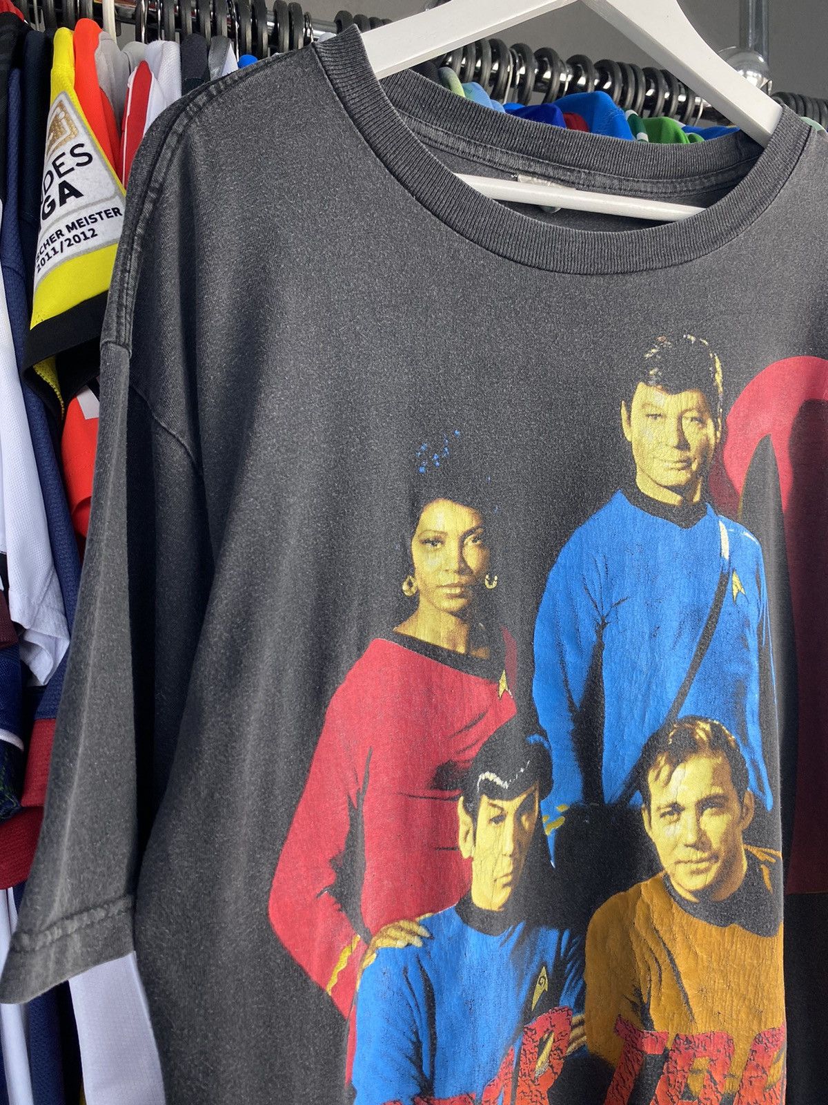 Vintage Vintage 1995 Star Trek Kirk, Spock, Scotty, Bones T-Shirt Size US XL / EU 56 / 4 - 3 Thumbnail