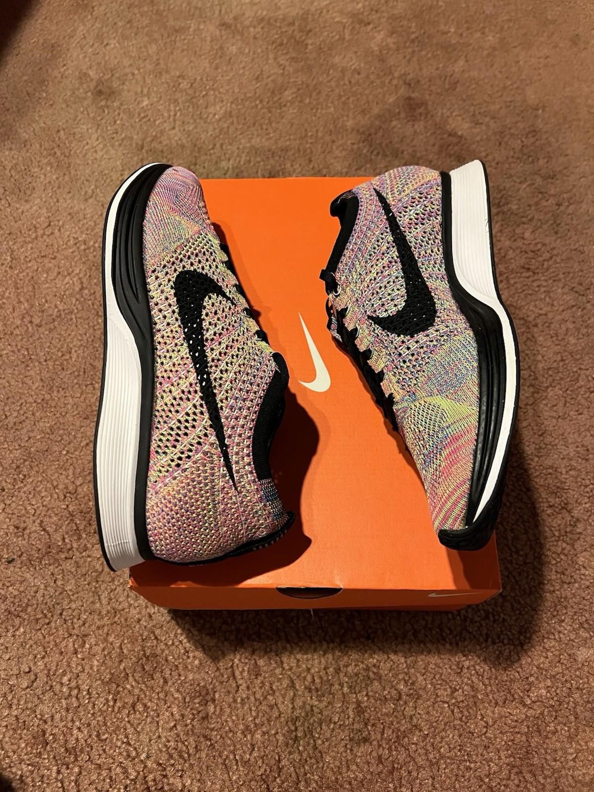 Nike 2013 Nike Flyknit Racer 526628 004 US11 Size US 11 / EU 44 - 2 Thumbnail
