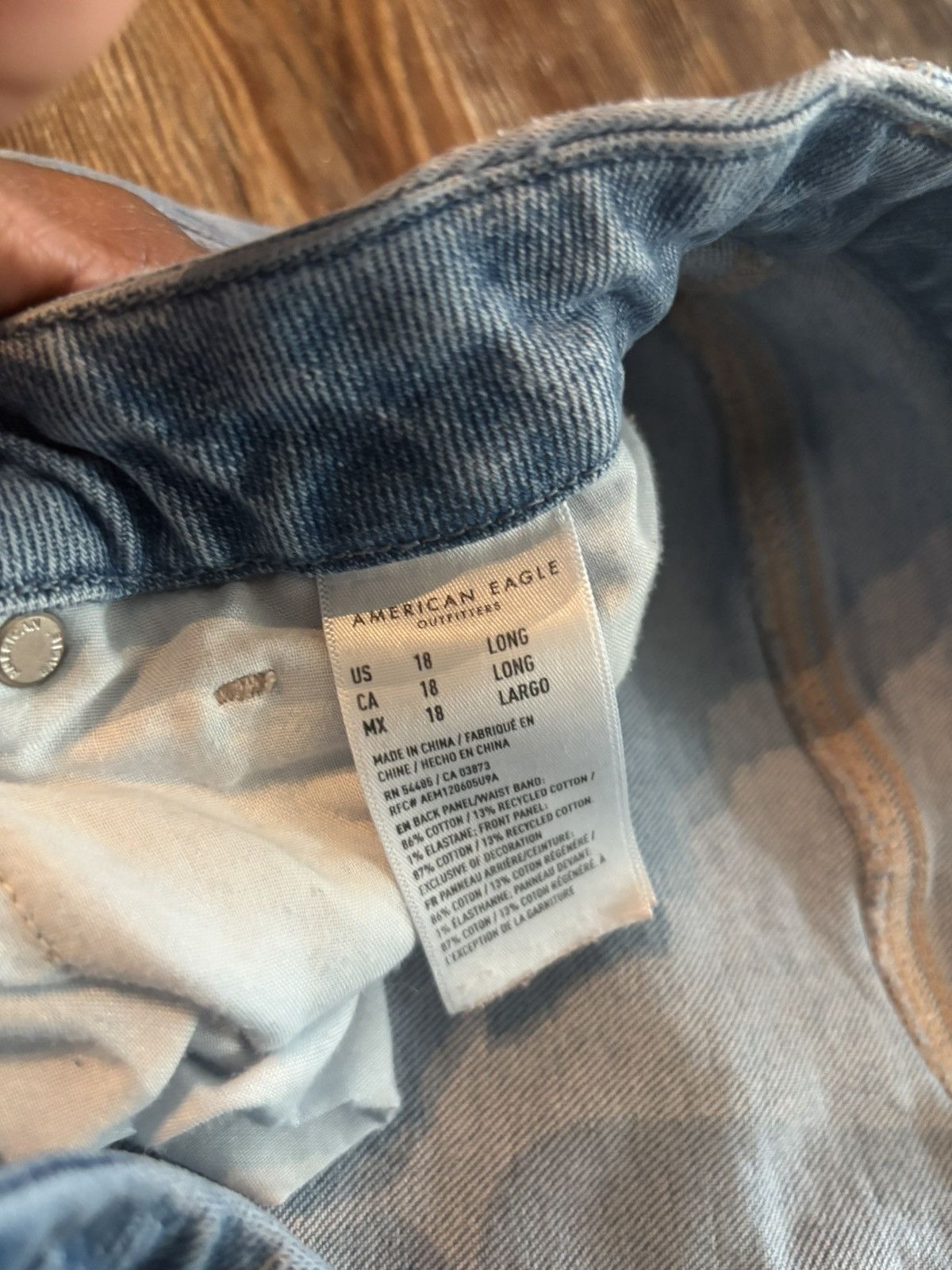 American Eagle Outfitters AE Strigid Curvy Ripped Mom Jean Size 40" / US 18 - 4 Thumbnail