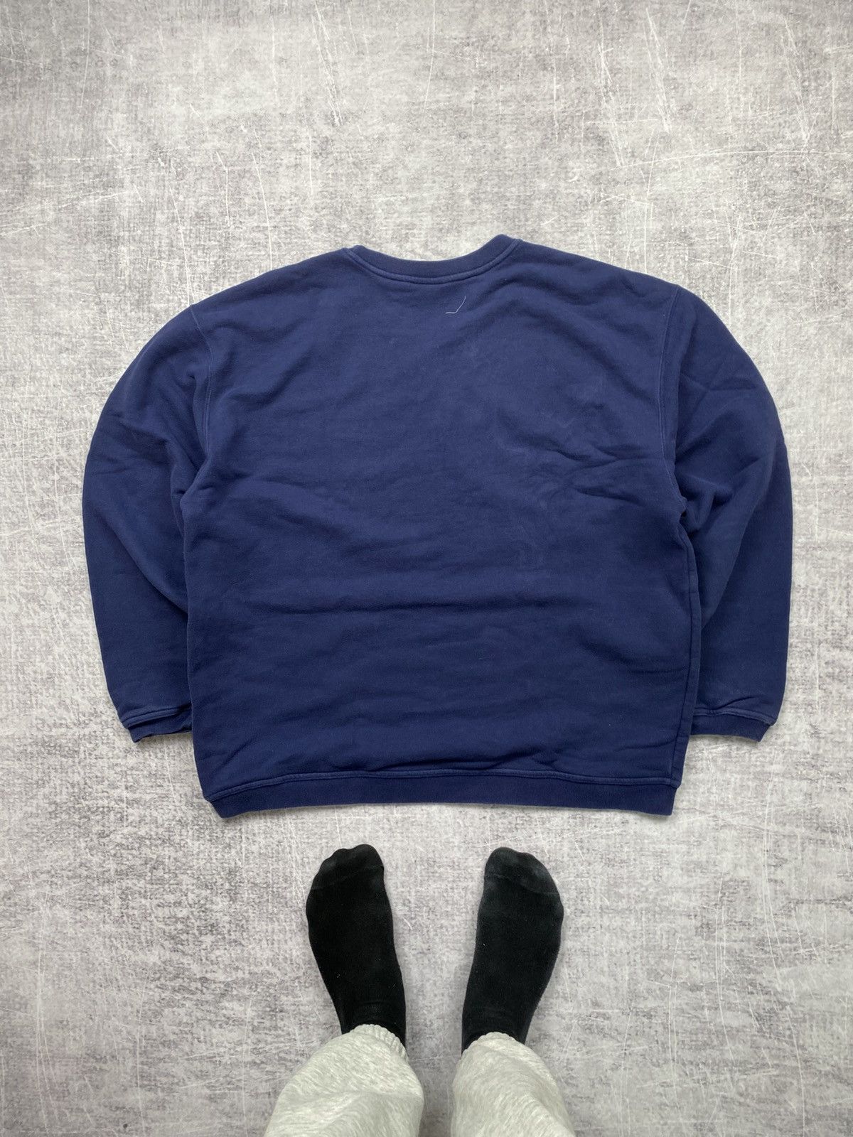 Nike Vintage baggy rare Nike center logo sweatshirt Size US XL / EU 56 / 4 - 8 Thumbnail