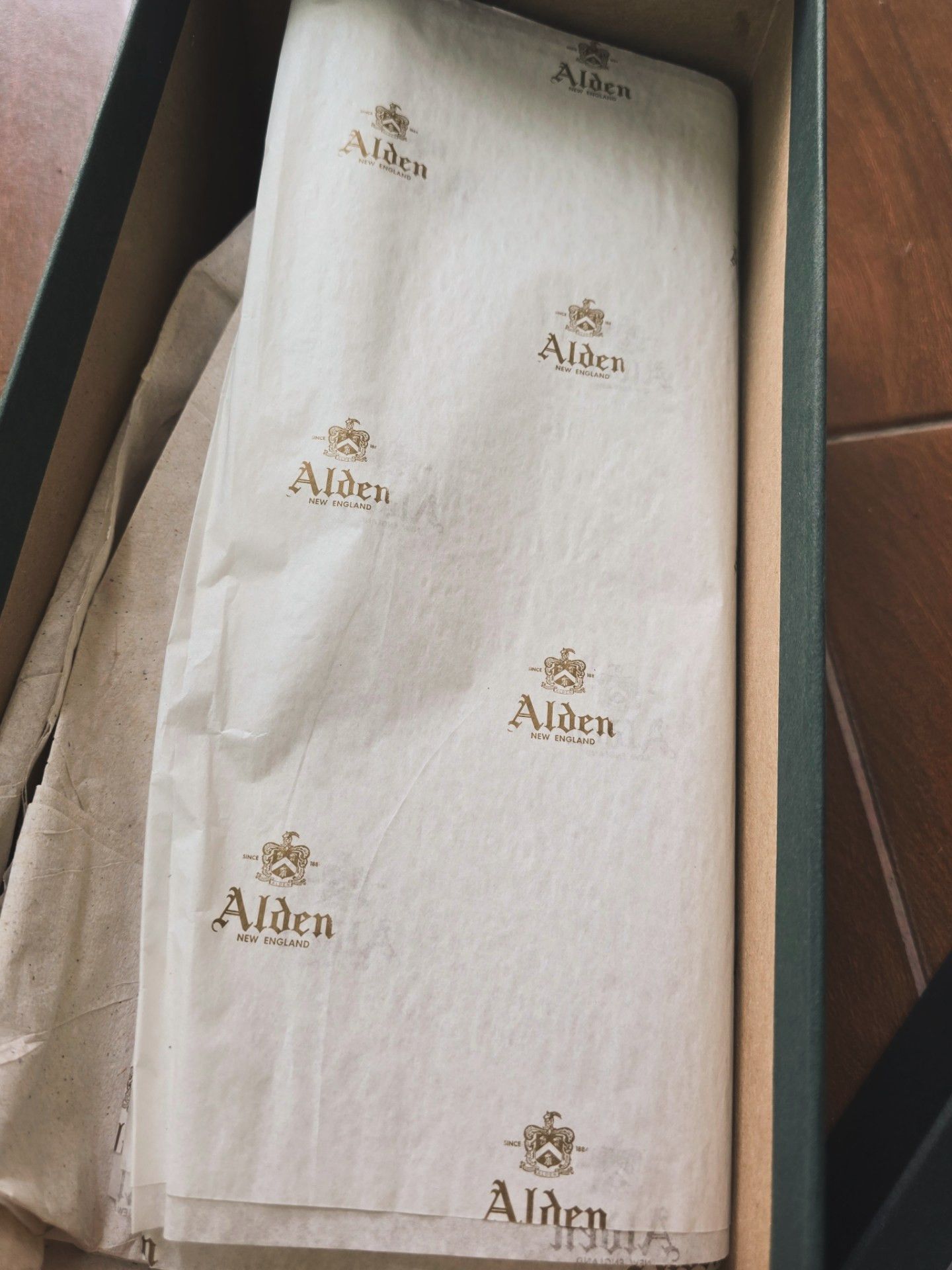 Alden × J.Crew Alden Snuff Suede Chukka for J.crew Size US 9 / EU 42 - 10 Thumbnail