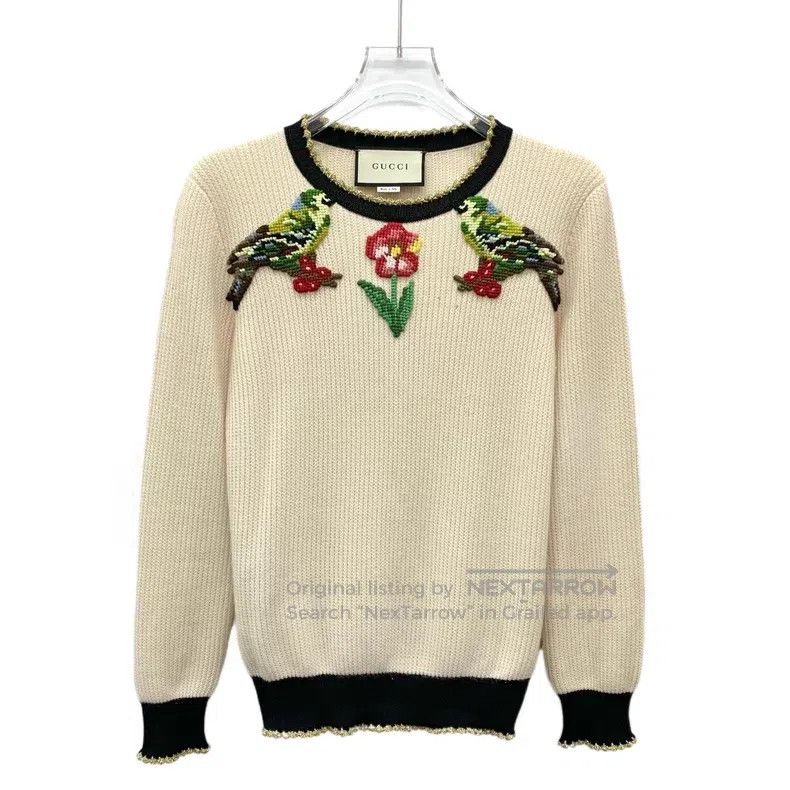 Gucci Gucci Beige flower and bird embroidery cashmere round-neck Size S / US 4 / IT 40 - 1 Thumbnail