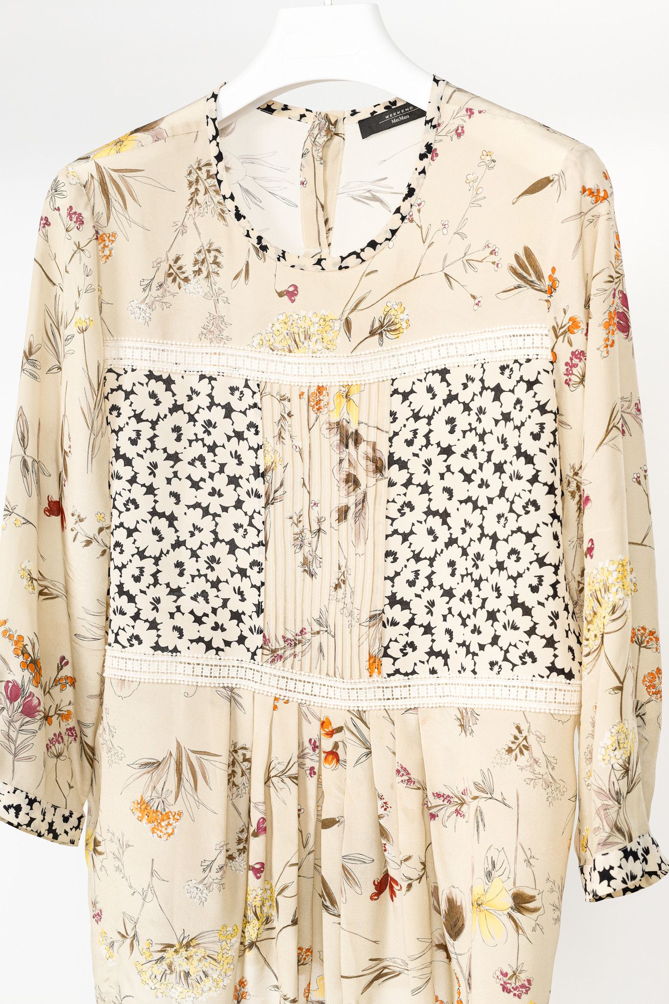 Weekend Max Mara Weekend Max Mara Beige Floral Silk Peplum Blouse Size L / US 10 / IT 46 - 3 Thumbnail