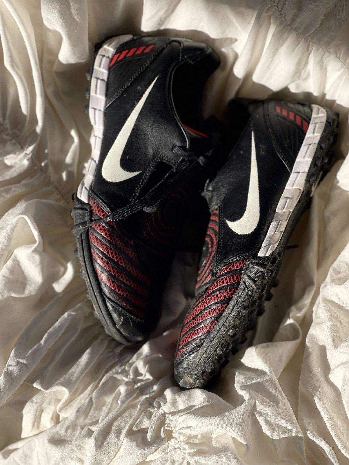 Nike 2008 Nike Total 90 Vintage sneakers Size US 8 / EU 41 - 4 Thumbnail