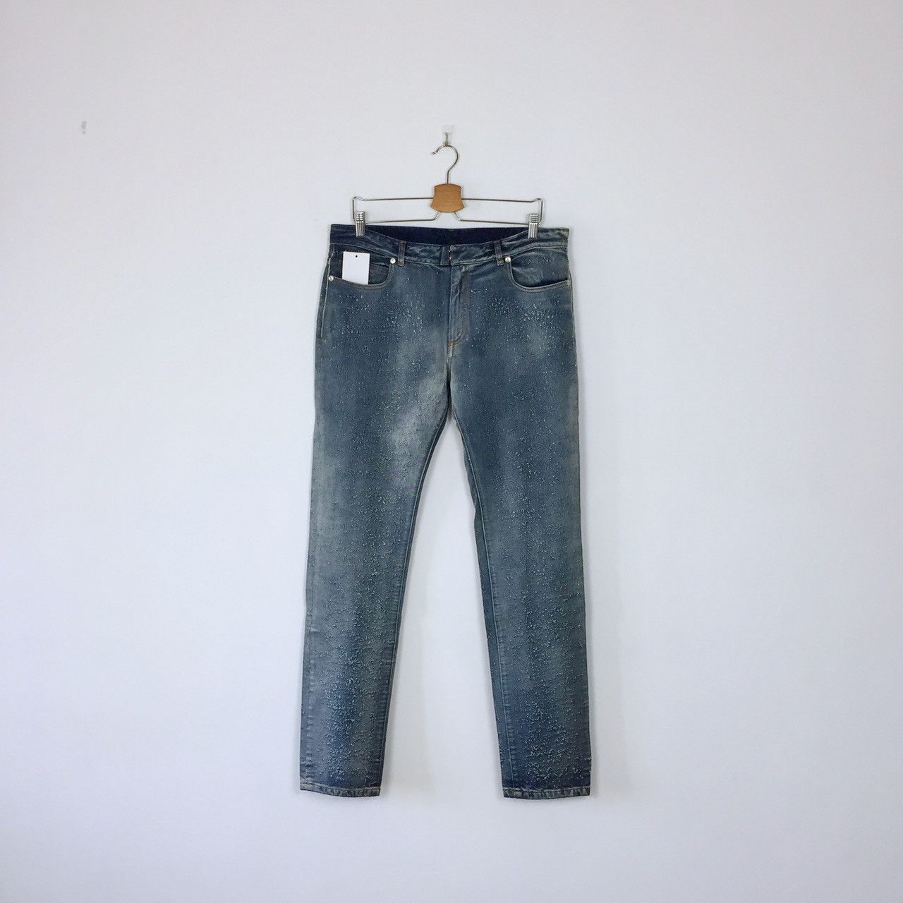Maison Margiela MAISON MARGIELA 2015FW LIGHT BLUE PILLING JEANS Size US 36 / EU 52 - 1 Thumbnail