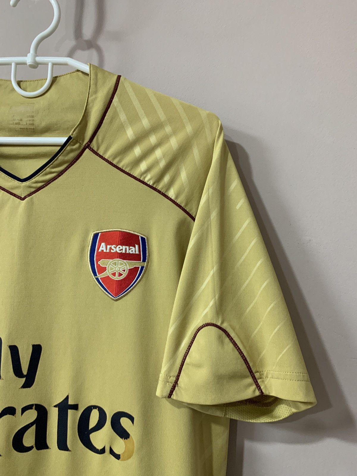 Nike Arsenal London Football Shirt Nike Soccer Jersey Gold Jersey Size US M / EU 48-50 / 2 - 4 Thumbnail