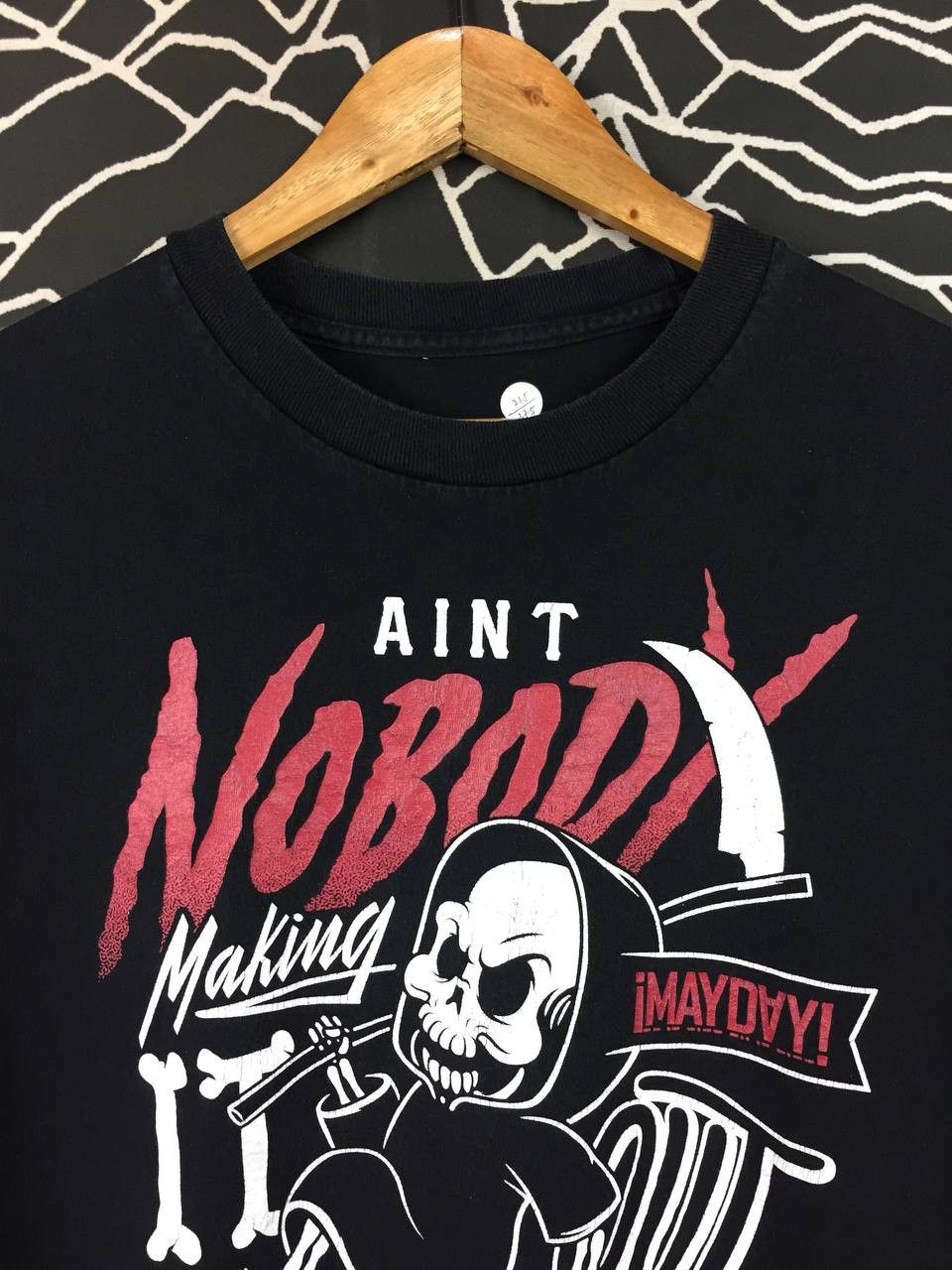 Rap Tees Strange Music ¡MAYDAY! Ain't Nobody Making It Out Alive Tee Size US L / EU 52-54 / 3 - 3 Thumbnail