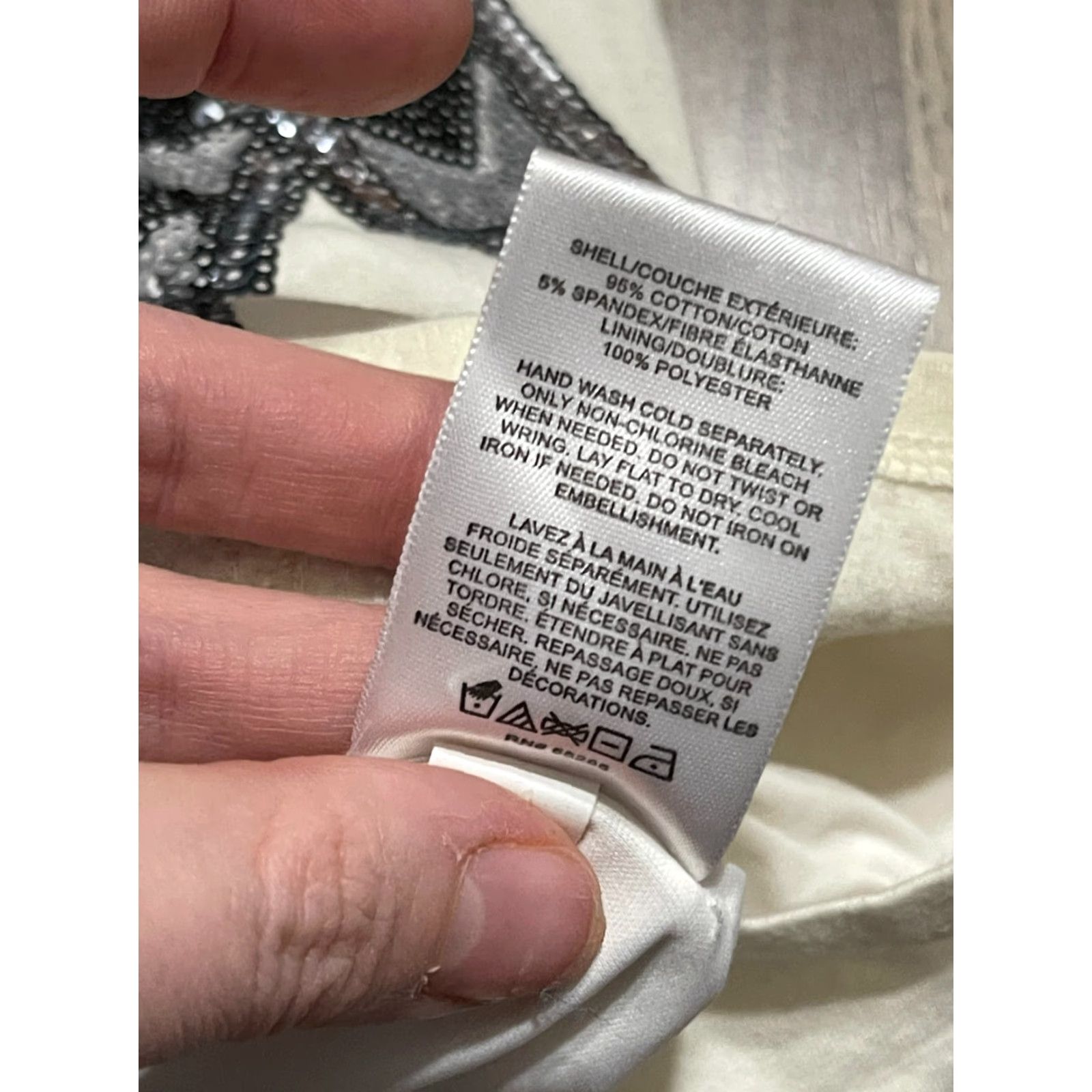 Express **Express White Black Mini Halter Sleeveless Women's Size XS** User: **Express Women's Size XS White Black Mini Halter Sleeveless** Size XS / US 0-2 / IT 36-38 - 7 Thumbnail