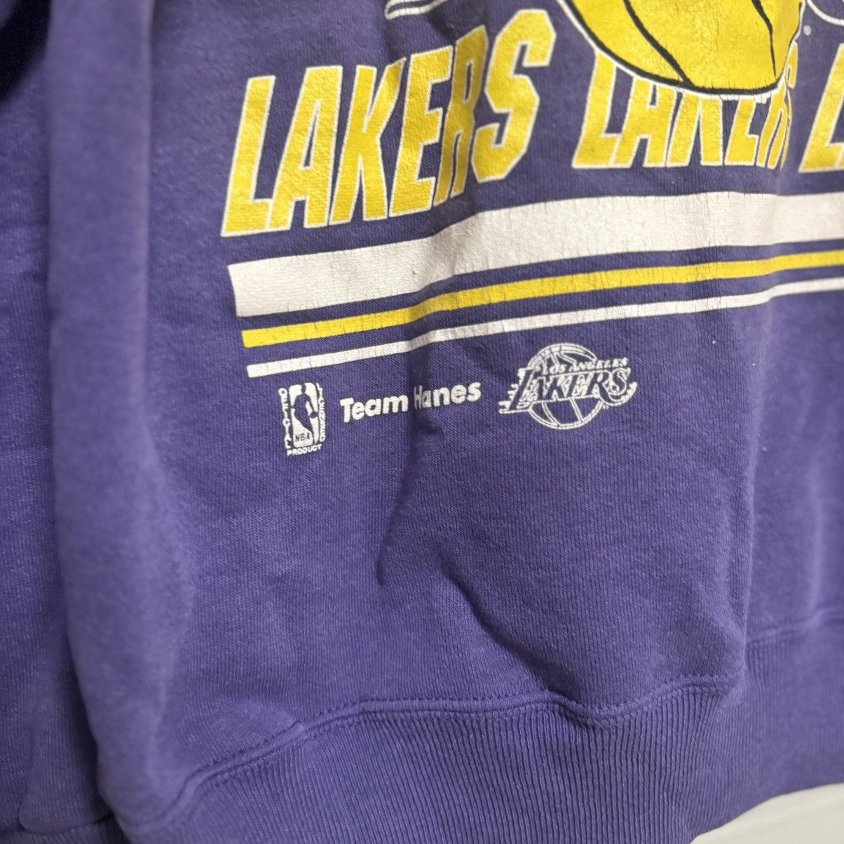 Hanes × NBA × Vintage vintage 90s Los Angeles Lakers NBA crewneck Size US M / EU 48-50 / 2 - 4 Thumbnail