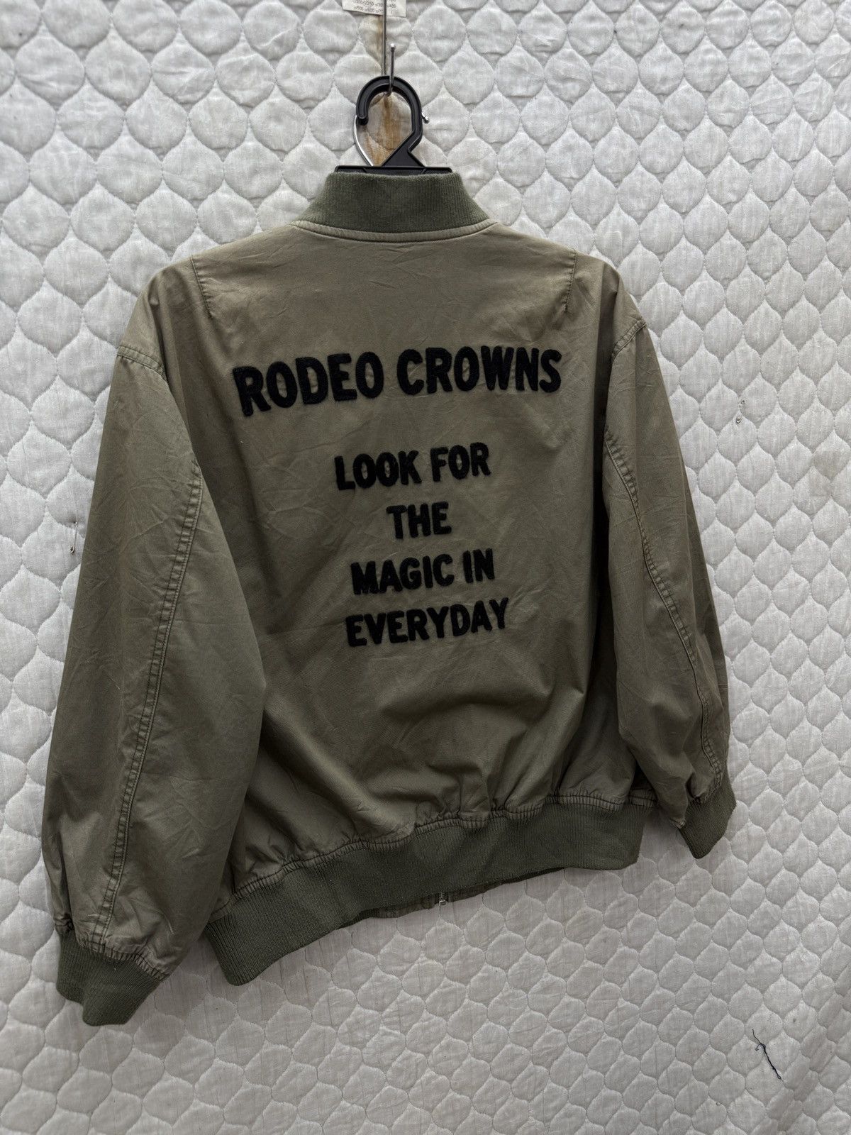 Hypebeast 🔥🔥🔥ARCHIVE RODEO CROWN BOMBER JACKWT Size US M / EU 48-50 / 2 - 5 Thumbnail