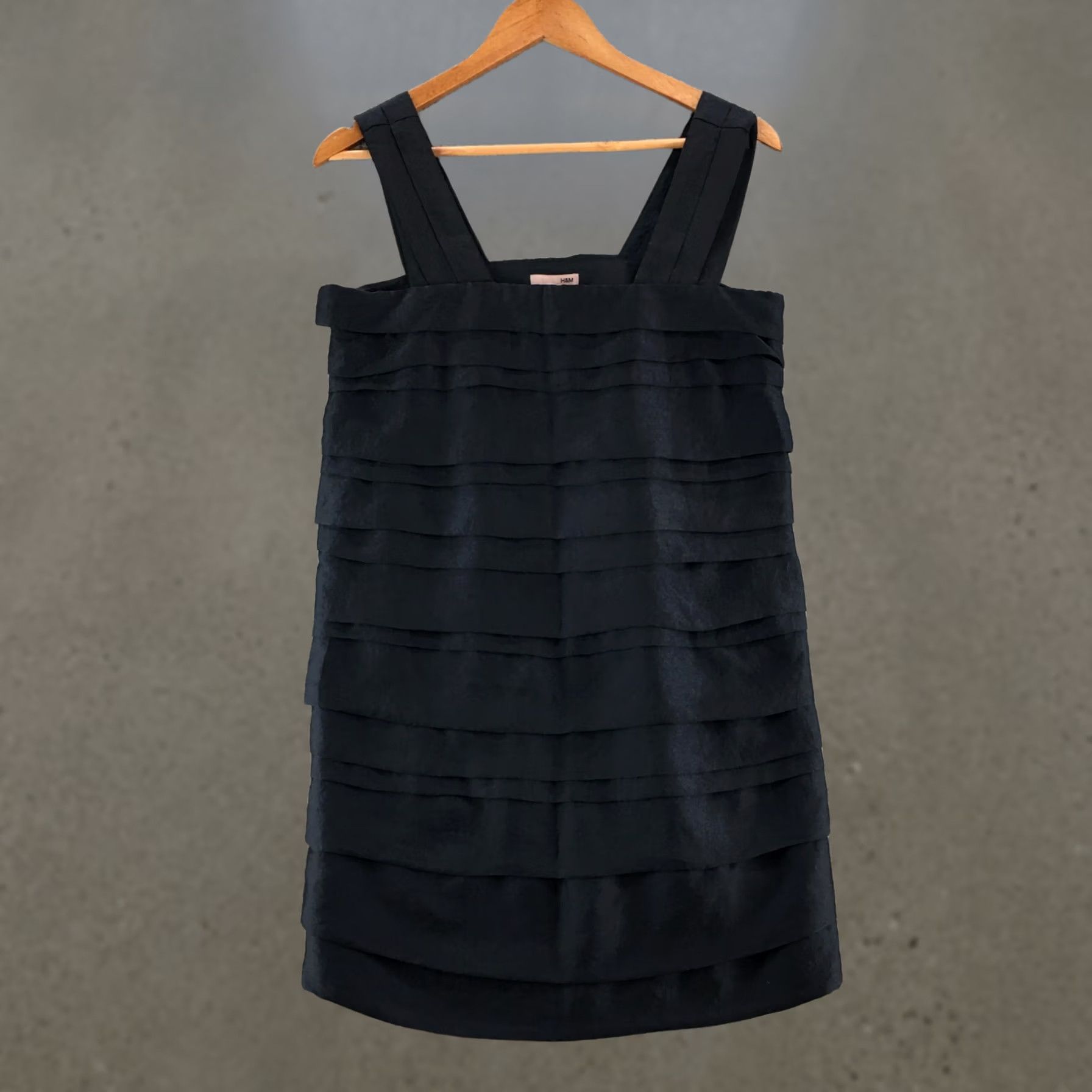H&M H&M Mini Dress Women 8 Black Sleeveless Wide Strap Square Neck Date Night Dress Size M / US 6-8 / IT 42-44 - 1 Thumbnail
