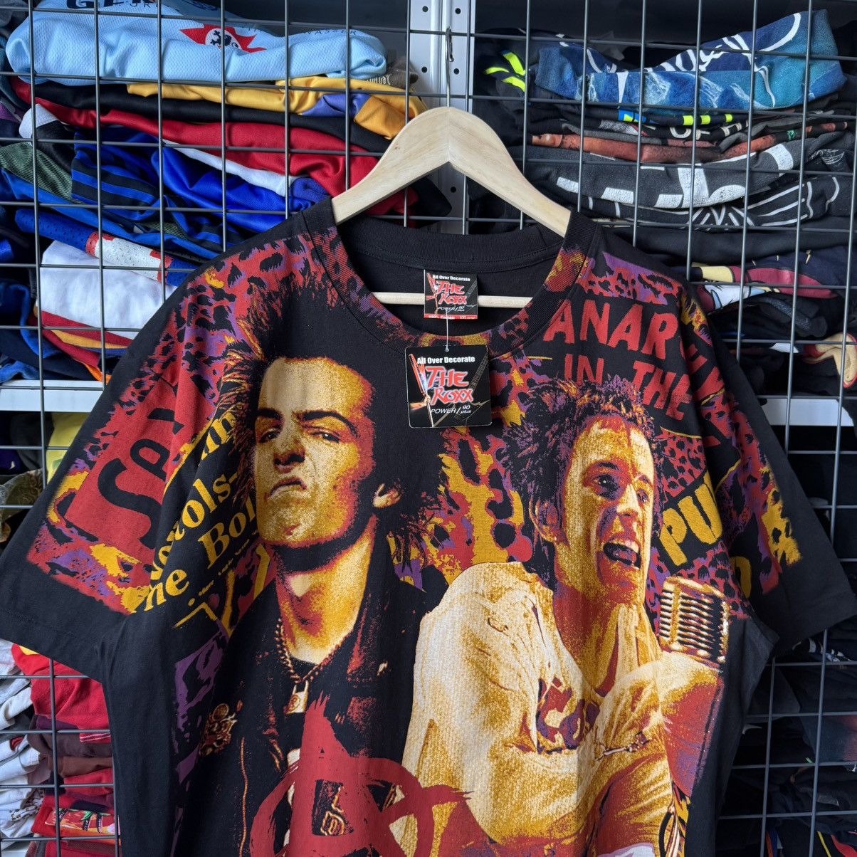 Band Tees Vintage Sex Pistols Sid Vicious AOP Punk T-shirt Size US XXL / EU 58 / 5 - 5 Thumbnail