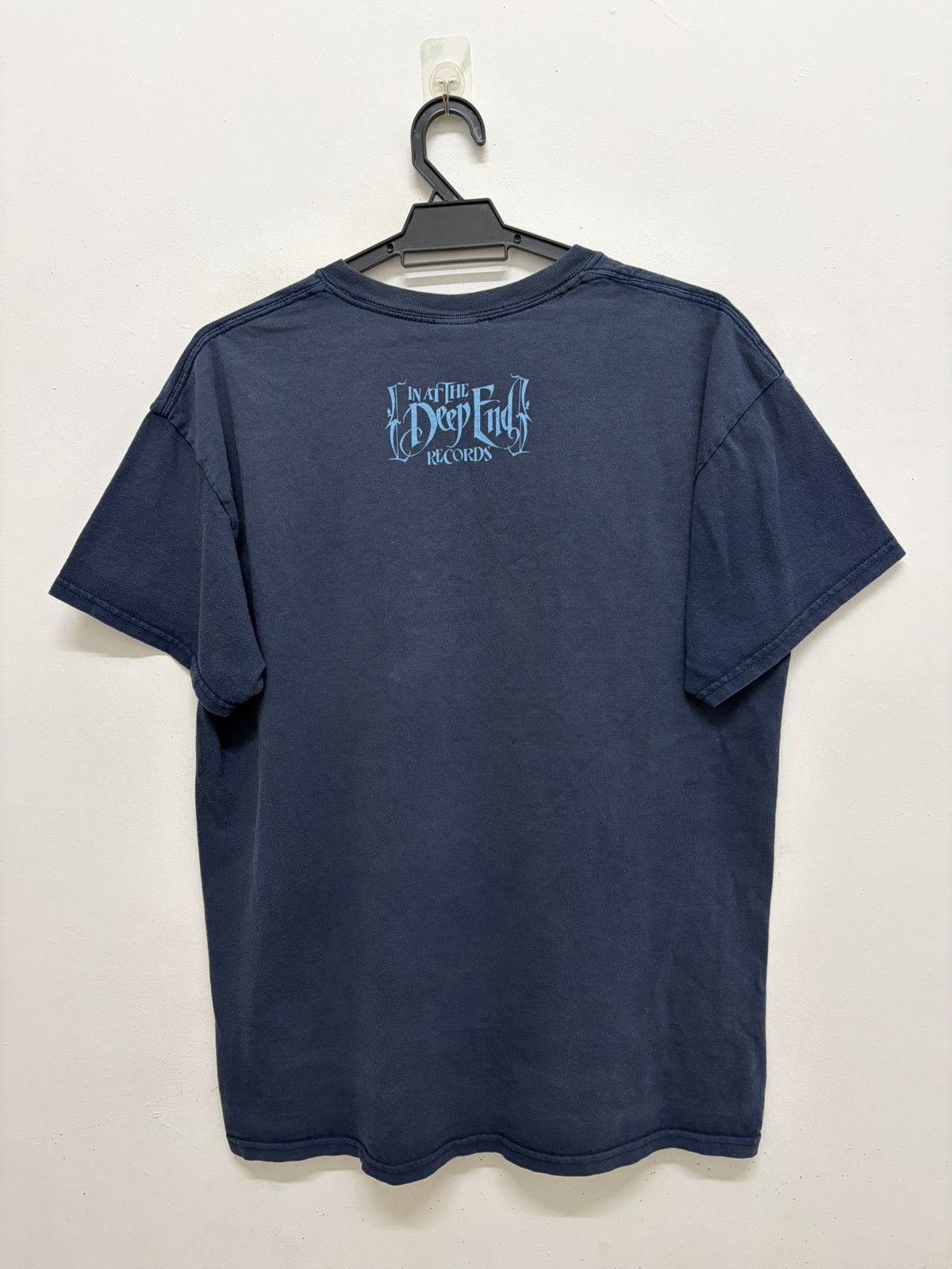 Band Tees WEATHERED HANDS ALTERNATIVE ROCK HARDCORE EMO BAND GILDAN Size US L / EU 52-54 / 3 - 2 Thumbnail