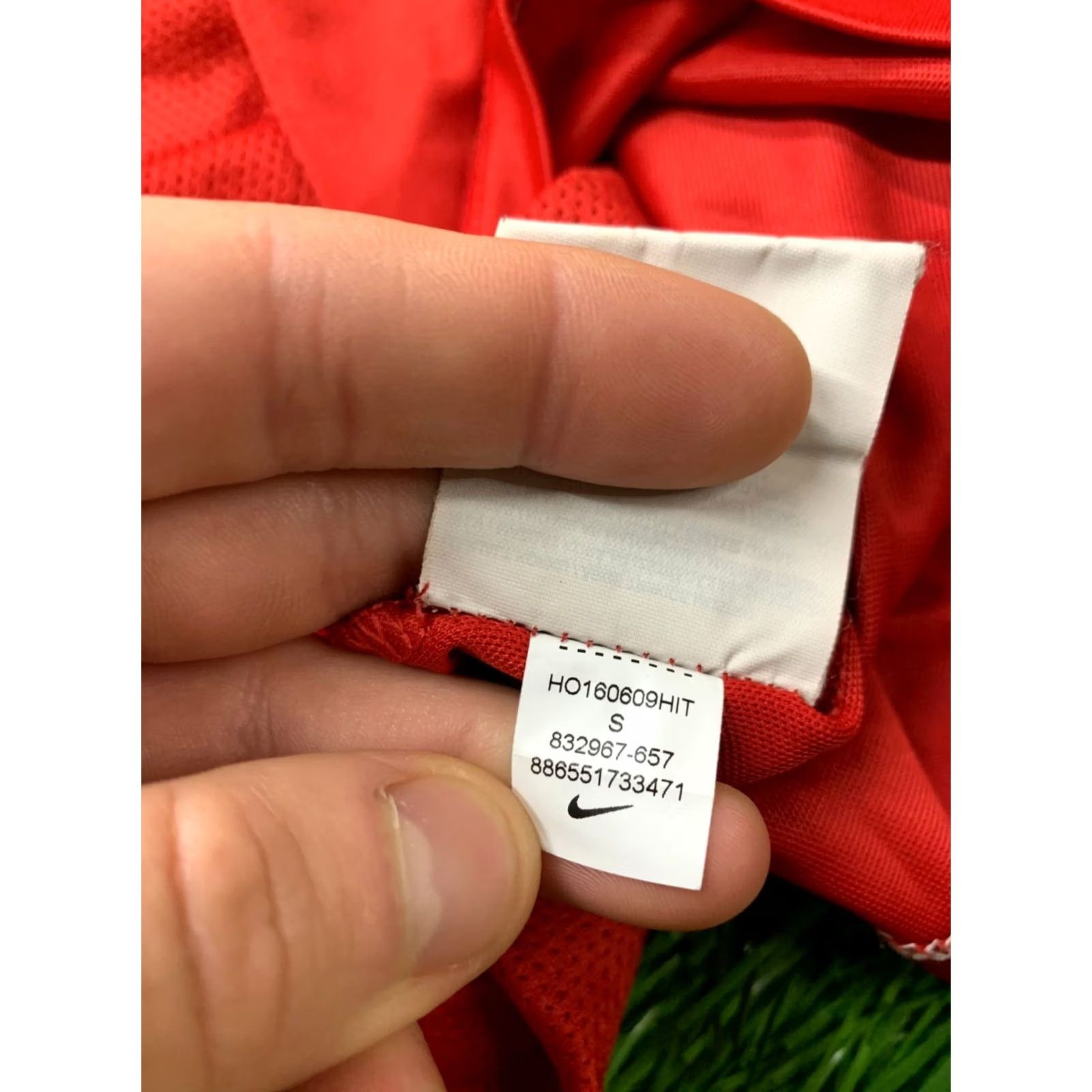 Nike Nike Dri-FIT Academy Football Shirt Men S Red/White Jersey JERSEY Tee 2016 2010-2019 Team Classic Short Sleeve United Soccer Shirt Size US S / EU 44-46 / 1 - 7 Thumbnail