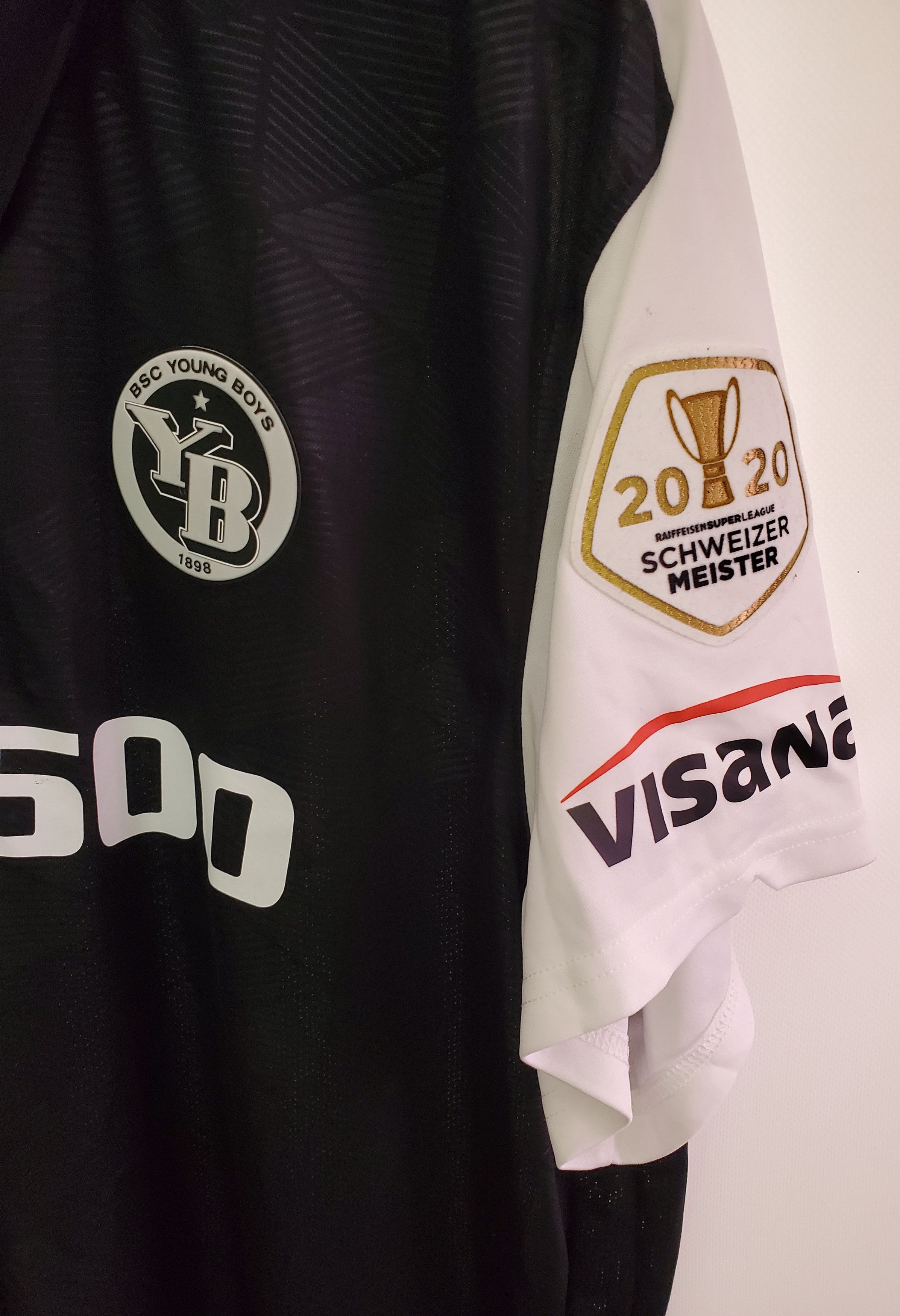 Nike YOUNG BOYS 2020/2021 soccer jersey perfect condition XXL Size US XXL / EU 58 / 5 - 2 Thumbnail