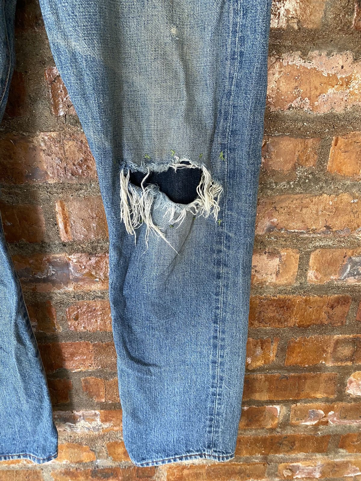 Lad Musician 2000s Nonactive Distressed Dirty Whisker selvedge denim Size US 31 - 9 Thumbnail