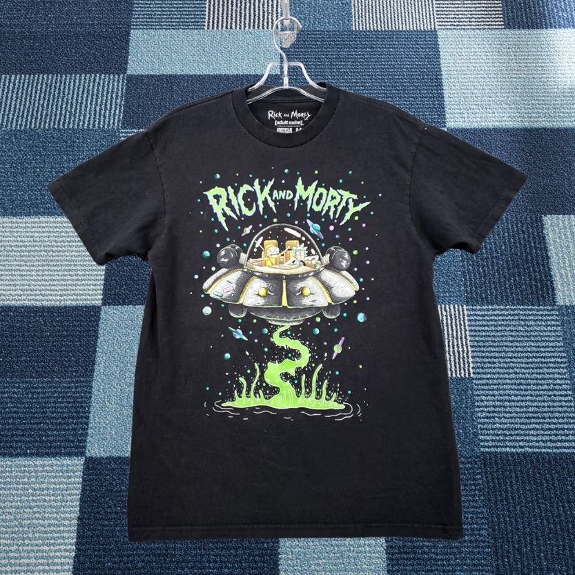 Vintage Rick And Morty T Shirt Mens M Black Crew Neck Short Sleeve UFO Size US M / EU 48-50 / 2 - 1 Thumbnail