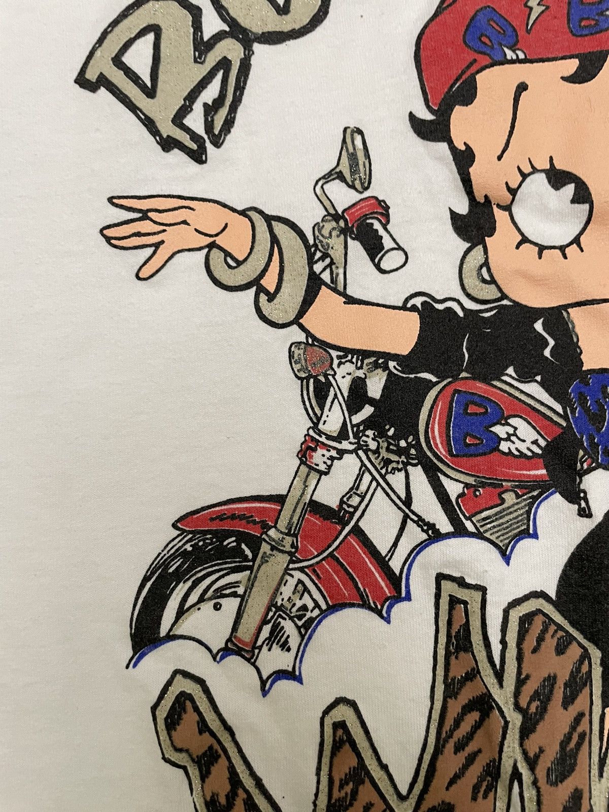 Vintage Vintage 90s White Betty Boop Biker Graphic Tee Shirt Hanes Size US L / EU 52-54 / 3 - 4 Thumbnail