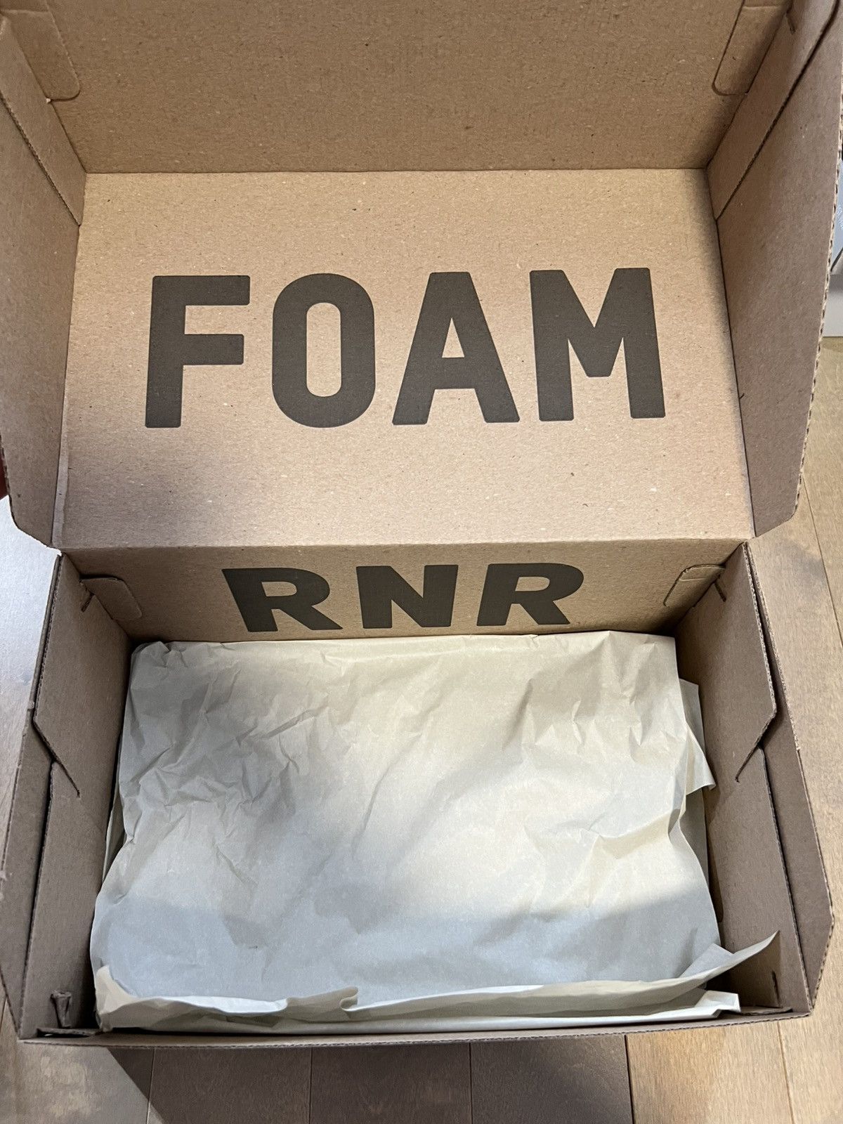 Adidas × Yeezy Yeezy Foam RNNR Sand Size US 10 / EU 43 - 11 Thumbnail