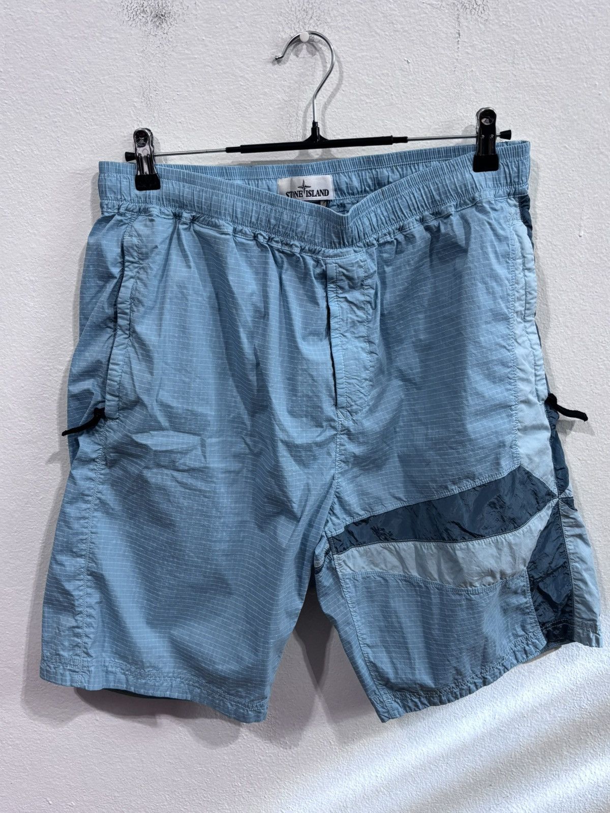 Stone Island Stone Island Nylon Metal Aqua Short Size US 34 / EU 50 - 1 Thumbnail