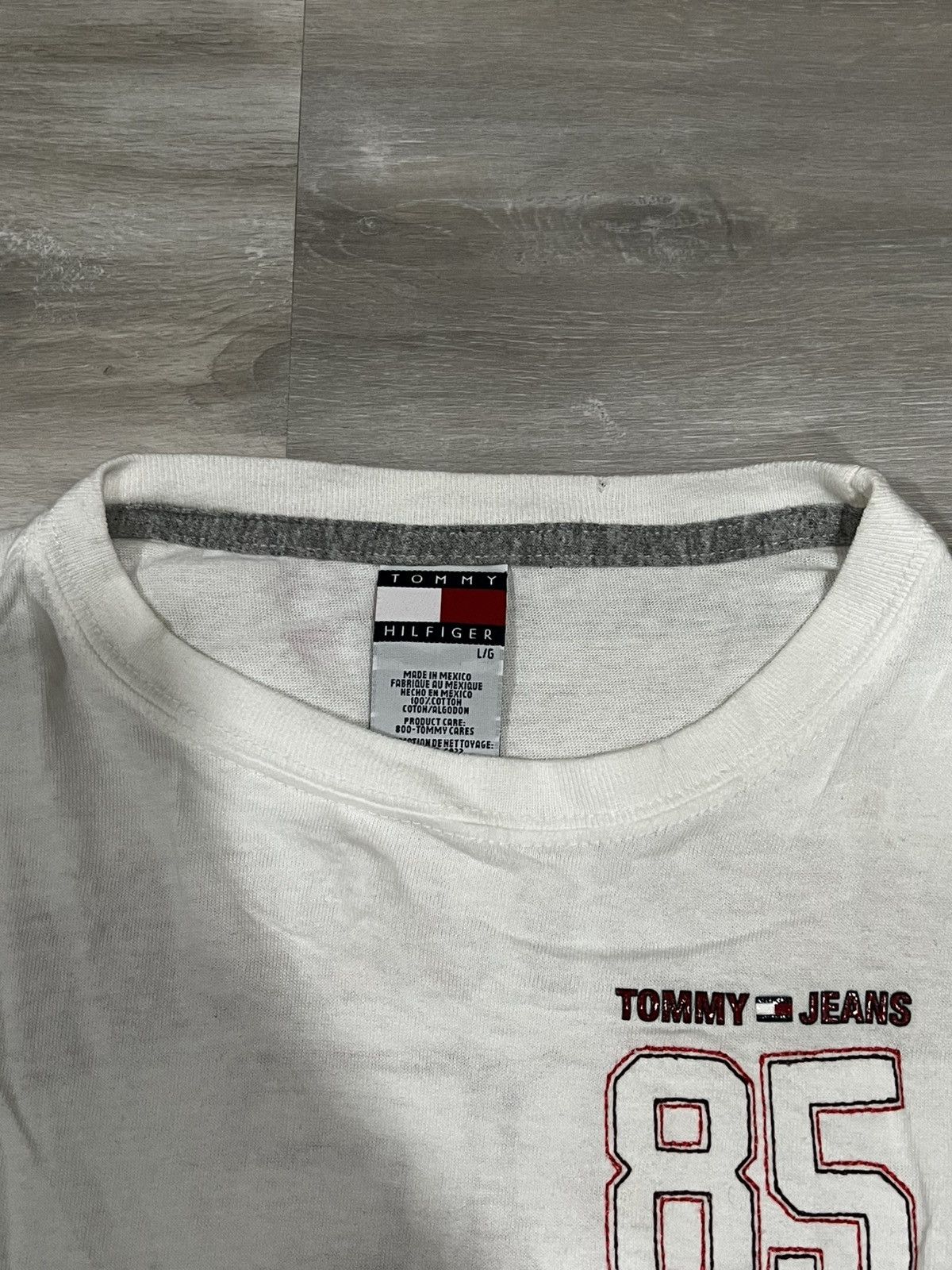 Tommy Hilfiger × Tommy Jeans × Vintage Vintage Tommy Hilfiger White Long-sleeve T-shirt Size US L / EU 52-54 / 3 - 5 Thumbnail