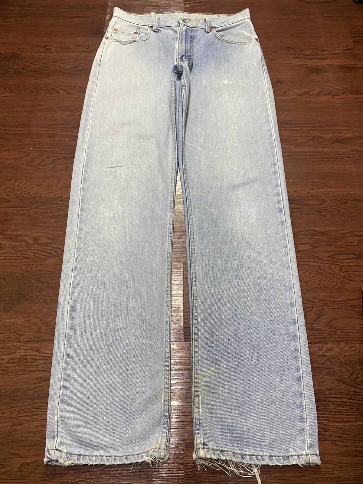 Levi's Vintage Clothing Vintage Levis557 90’s Faded Wash Distressed Loose Jeans Size US 30 / EU 46 - 1 Thumbnail