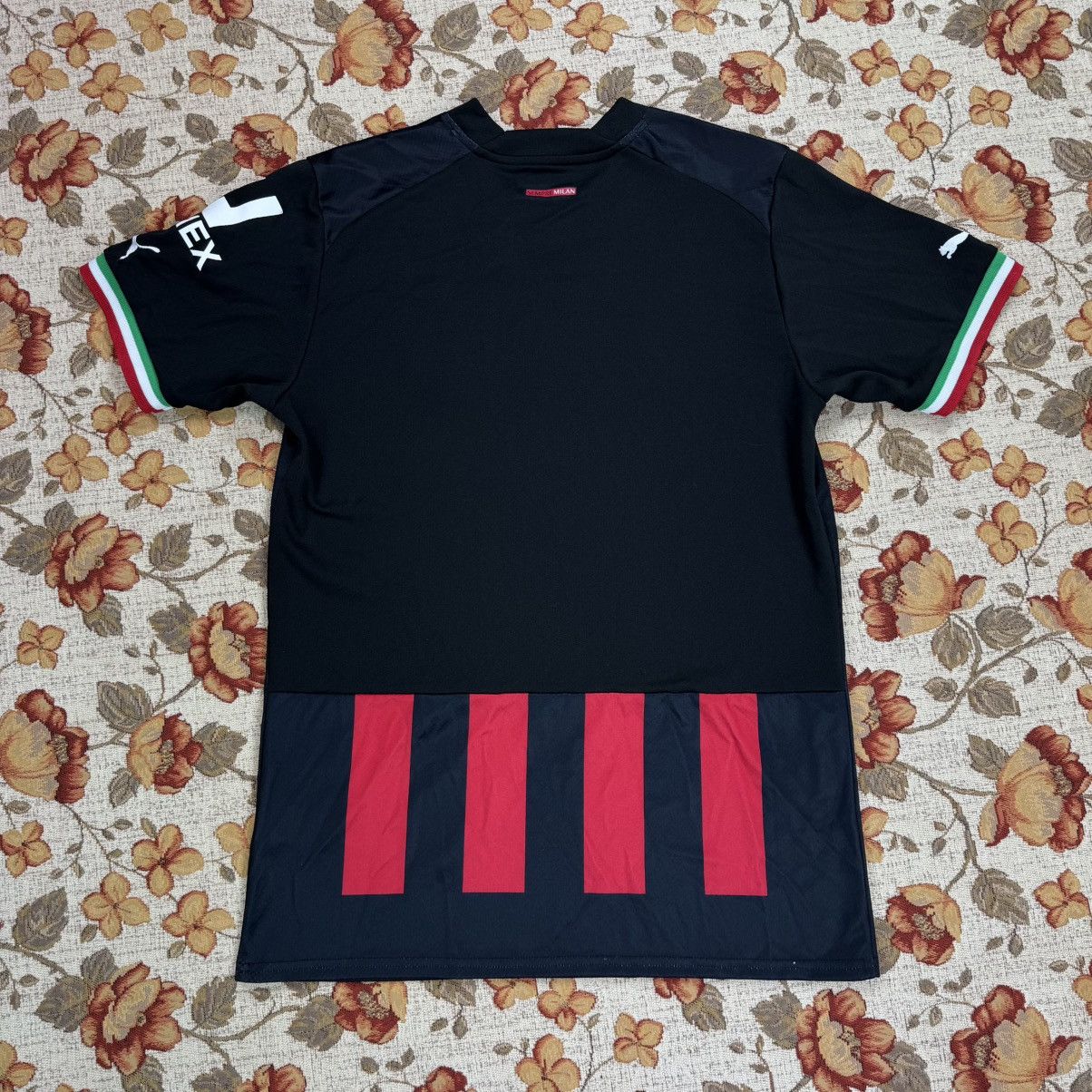 Puma AC Milan 2022/23 Puma Soccer Jersey Home Kit Serie A Size US S / EU 44-46 / 1 - 2 Thumbnail