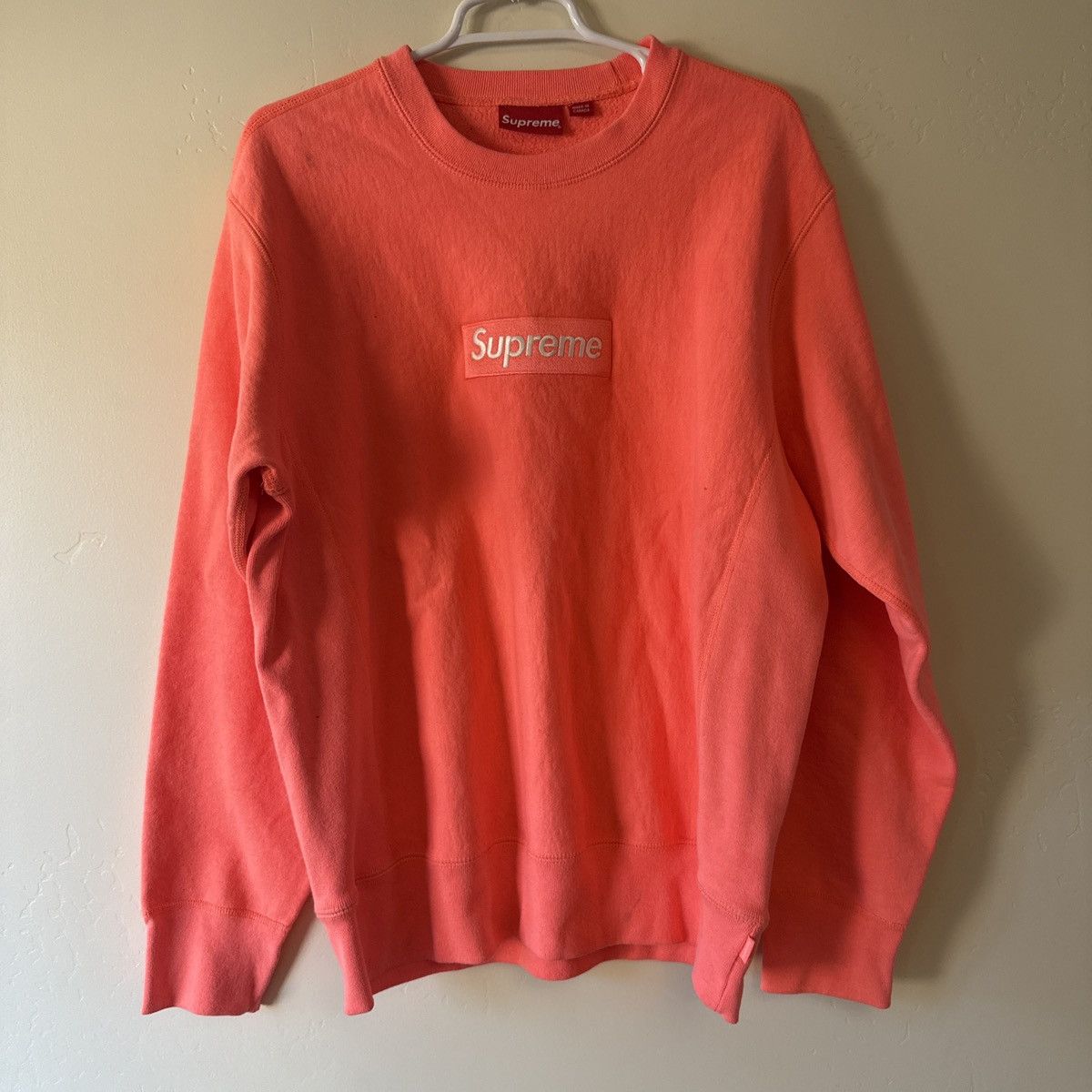 Supreme Supreme Box Logo Crewneck Fluorescent Pink Size US M / EU 48-50 / 2 - 2 Thumbnail