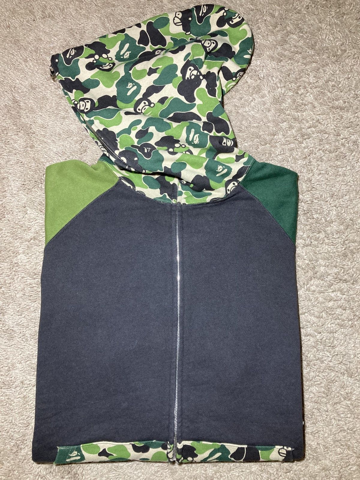 Bape 2008 Bape Baby Milo Camo Raglan Full Zip Multi 2000s Nigo Size US L / EU 52-54 / 3 - 1 Thumbnail
