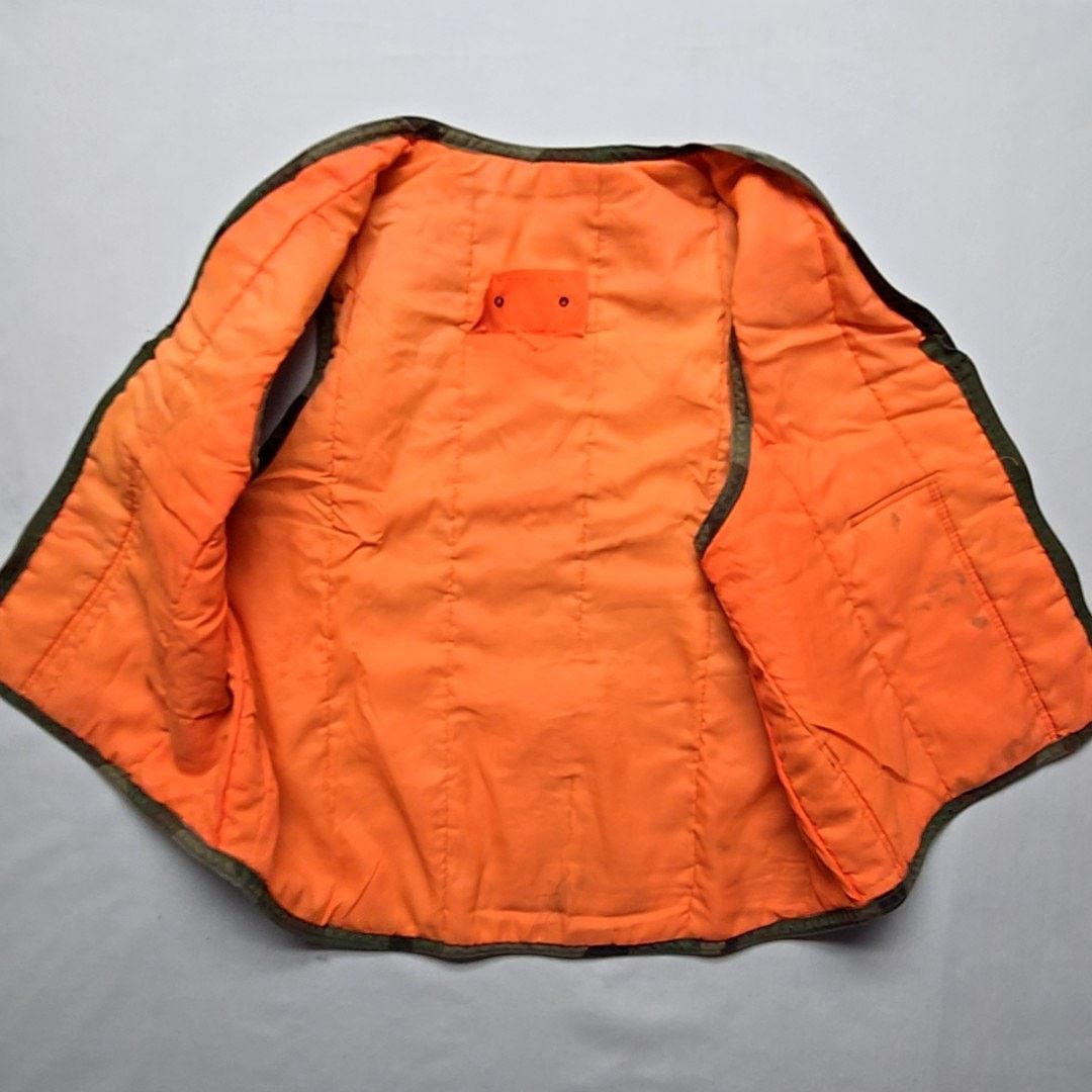 Vintage Vintage Camo Hunting Vest Camouflage Orange Reversible Gear Size US L / EU 52-54 / 3 - 5 Thumbnail