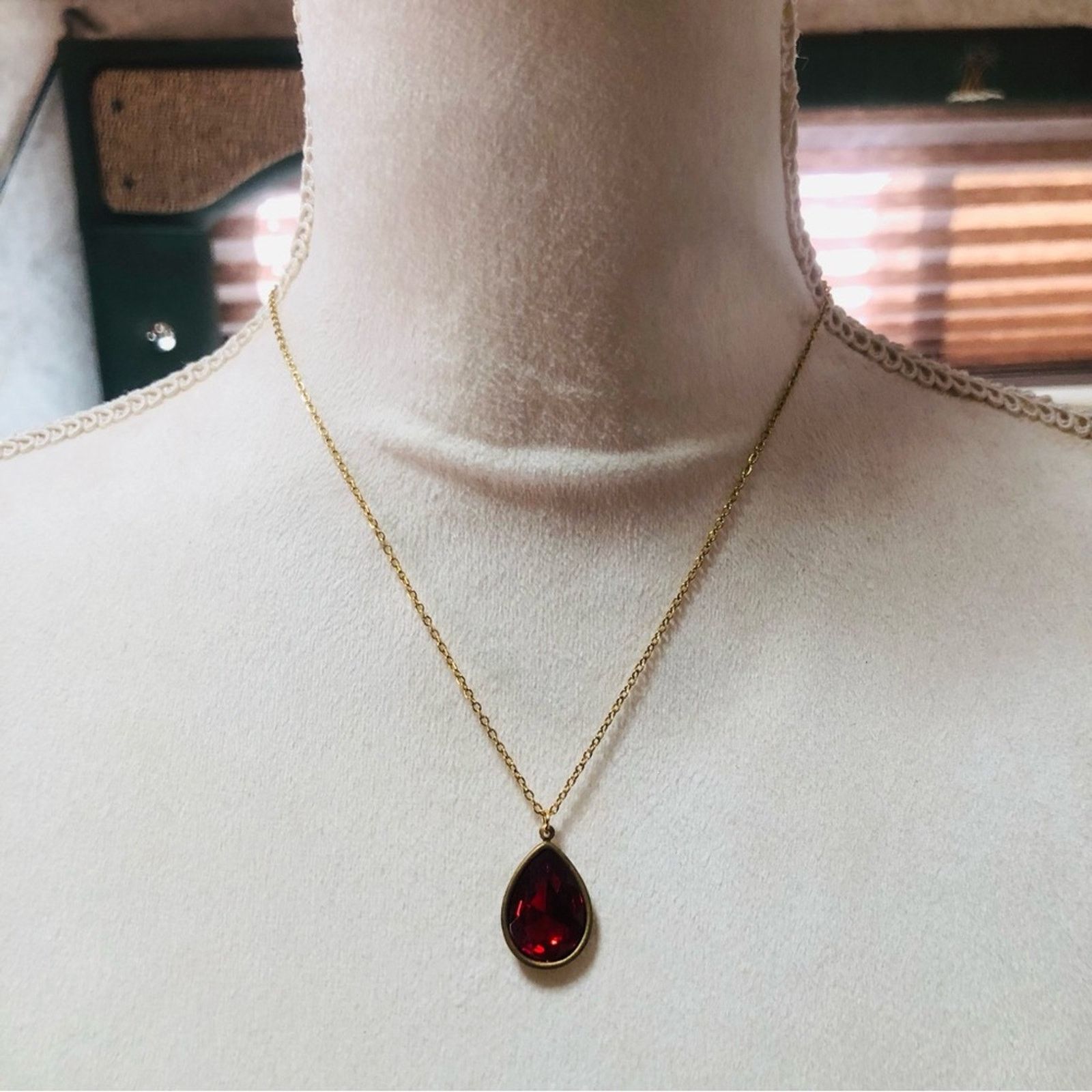 Vintage Vintage repurpose ruby red teardrop pendant necklace Size ONE SIZE - 7 Thumbnail