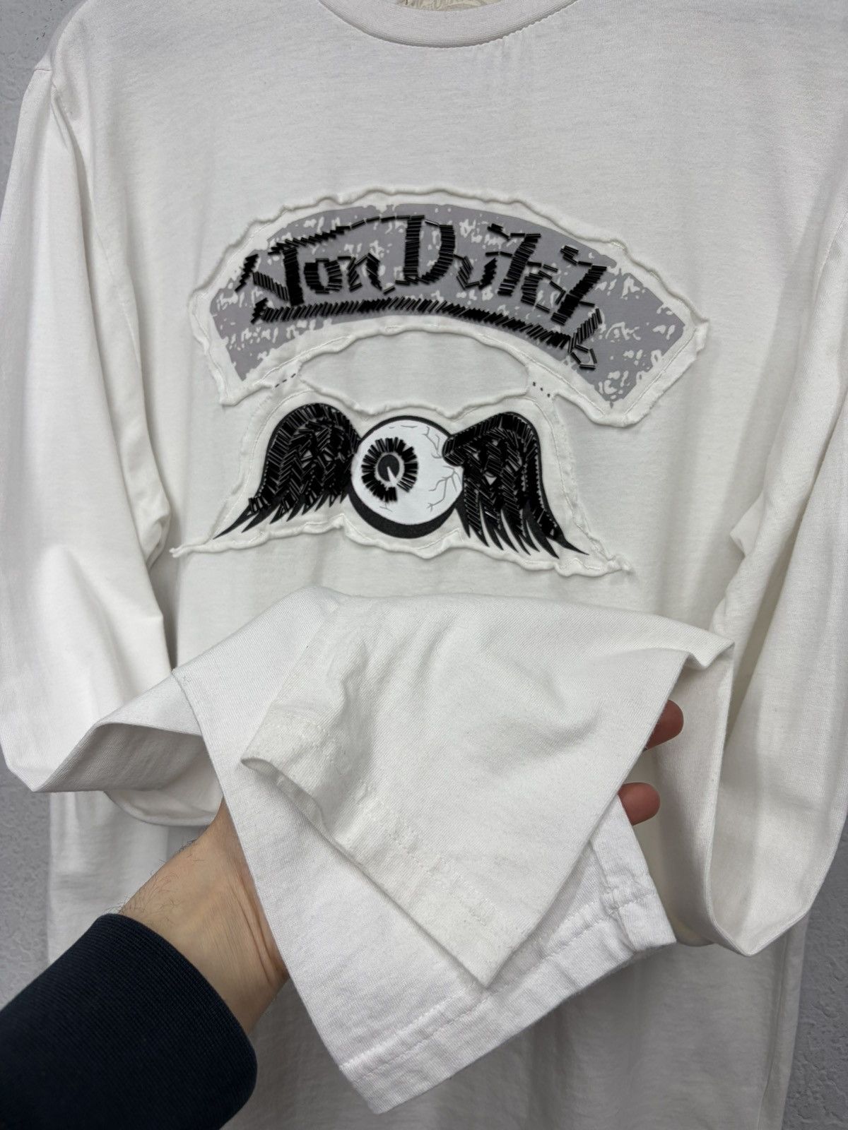 Von Dutch Vintage y2k Von Dutch White Longs-levee Embossed Logo Tee Size US XL / EU 56 / 4 - 8 Thumbnail