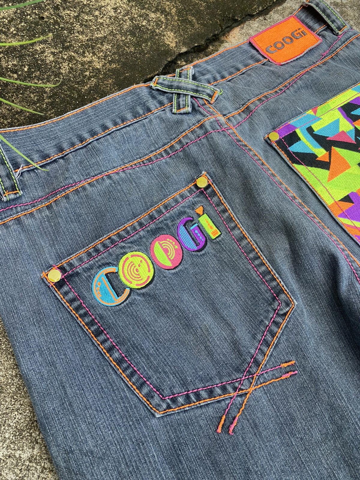 Coogi Vintage Y2K Coogi Colourful Embroidery Black Jeans Size US 37 - 3 Thumbnail