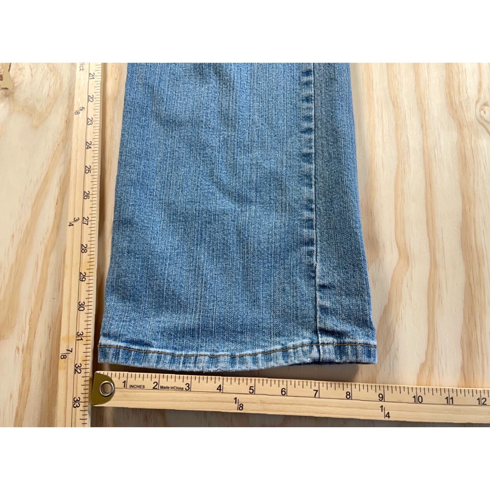 Levi's VINTAGE Levi's 550 Jeans Bootcut Women 16L (35 x 31.5) Blue Denim Regular Rise Mid Relaxed 5-Pocket Size 38" / US 16 / IT 52 - 7 Thumbnail