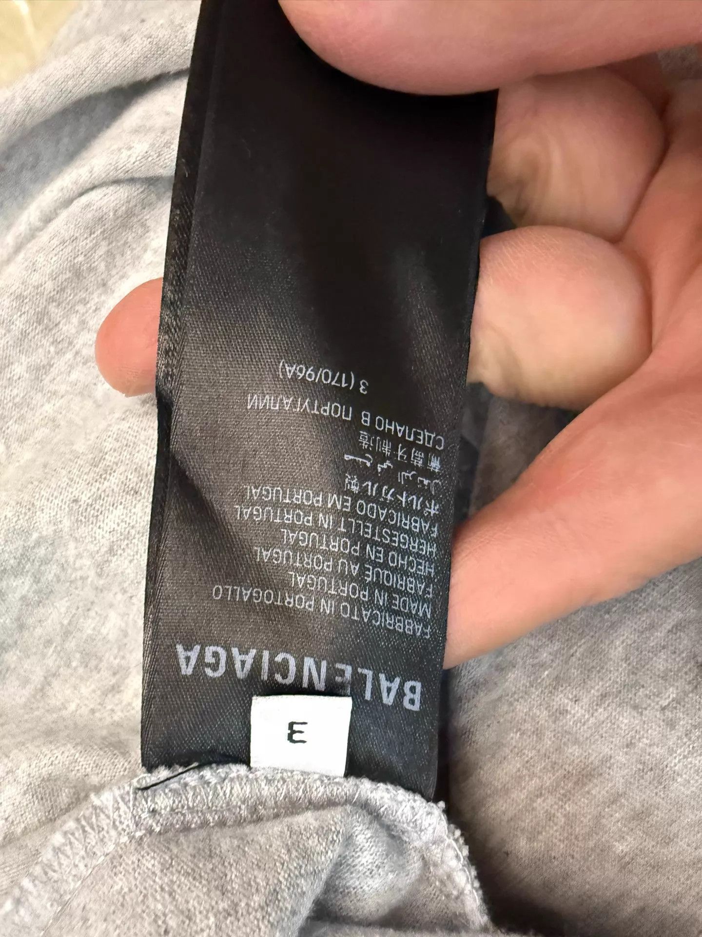 Balenciaga Balenciaga OS Gray Knit Logo T - Shirt Size US L / EU 52-54 / 3 - 5 Thumbnail