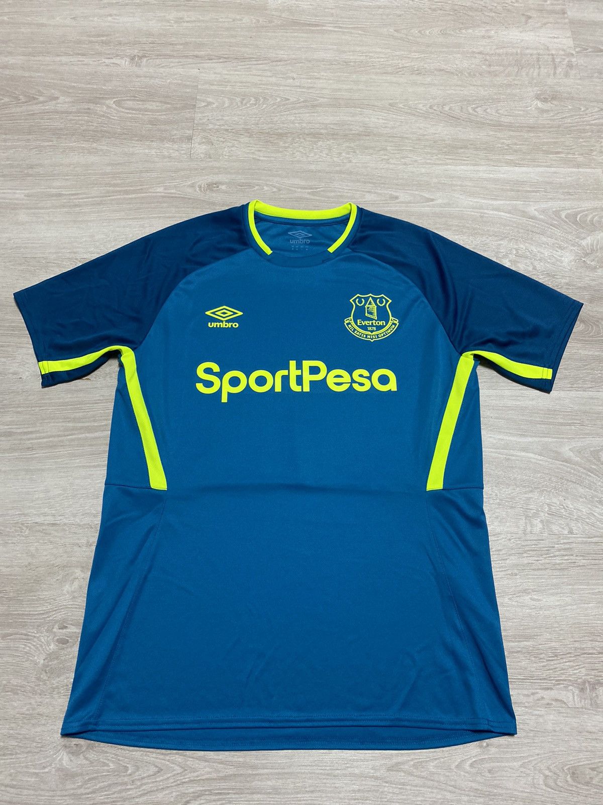 Umbro Umbro Jersey FC Everton England Size S-M Size US M / EU 48-50 / 2 - 2 Thumbnail