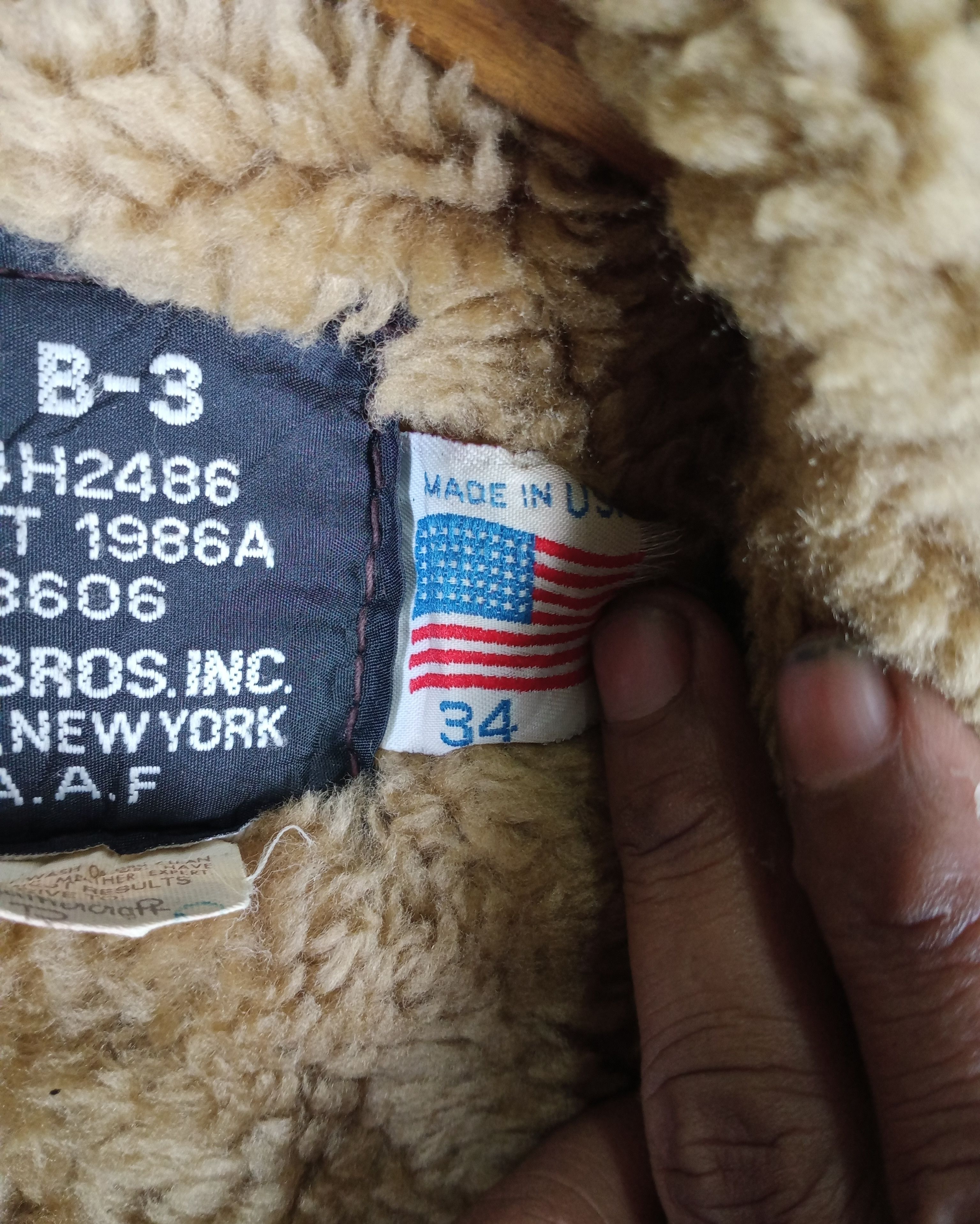 Schott Rare Vintage Schott B-3 Leather Shearling Fur Bomber Jacket Size US M / EU 48-50 / 2 - 5 Thumbnail