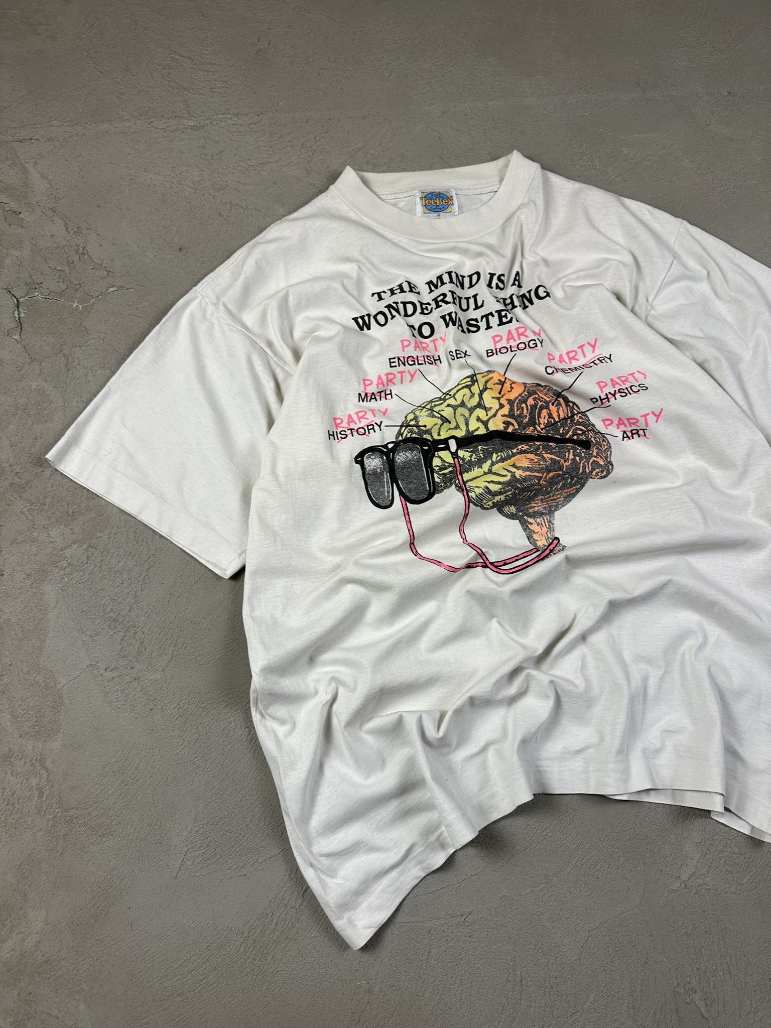 Vintage 90s Vintage "Brain Needs" Humor Graphic T-shirt Size US M / EU 48-50 / 2 - 10 Thumbnail