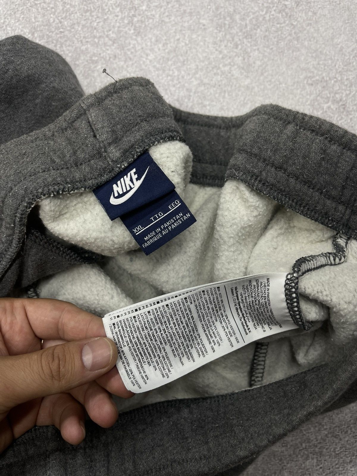 Nike Vintage Nike Basic Sweatpants Grey Y2K Drill Drip Swoosh Size US 38 / EU 54 - 7 Thumbnail