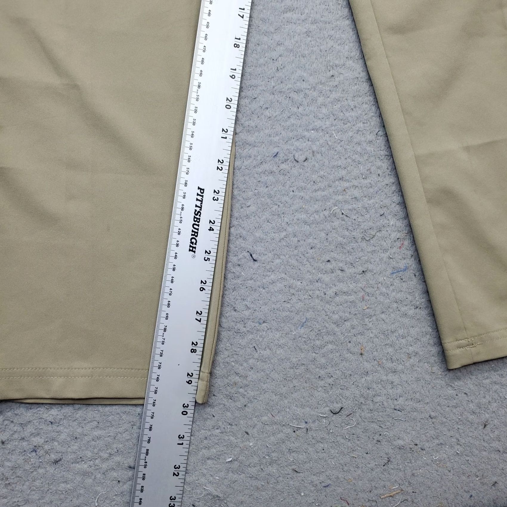 Champion Champion Pants Men’s 32/30 Tan Chino Flat Front Straight Leg Pocket Casual, Formal, Travel Mens Ventage? Size US 32 / EU 48 - 4 Thumbnail