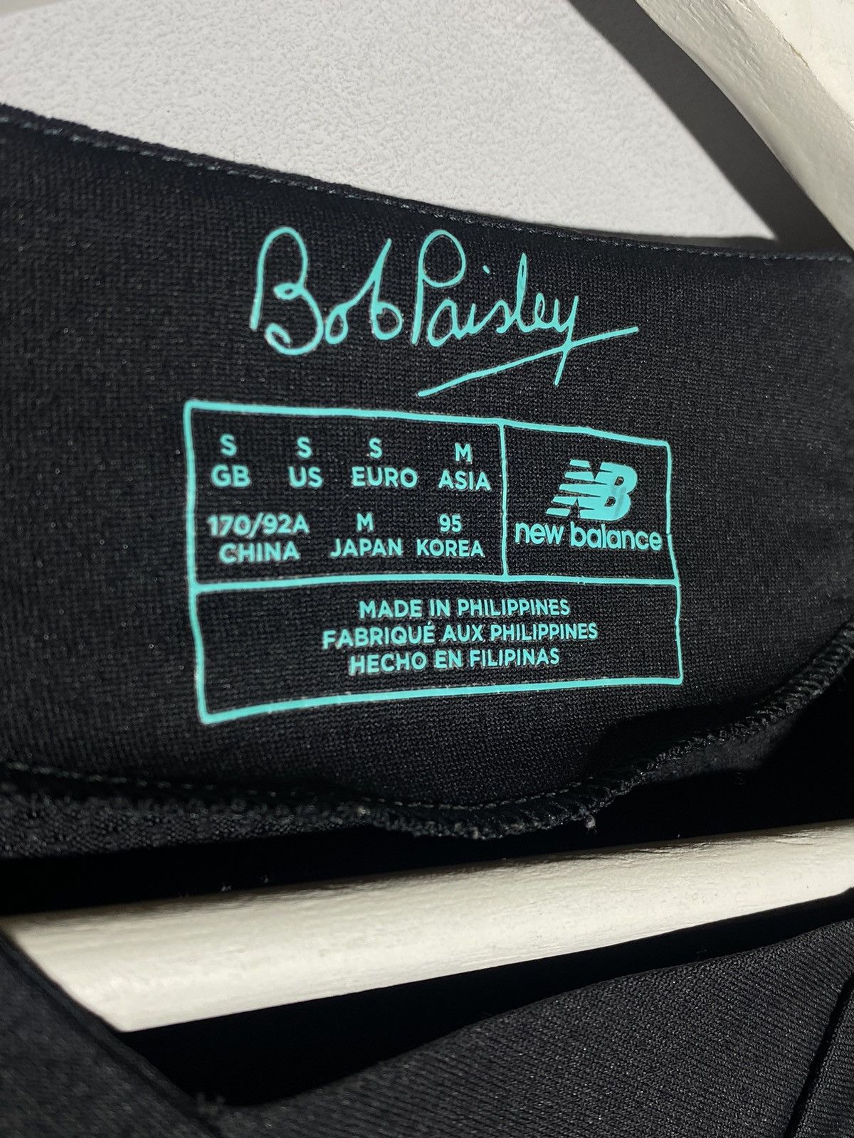 New Balance New Balance Liverpool FC 2019/20 Third Football Shirt Size US S / EU 44-46 / 1 - 16 Thumbnail