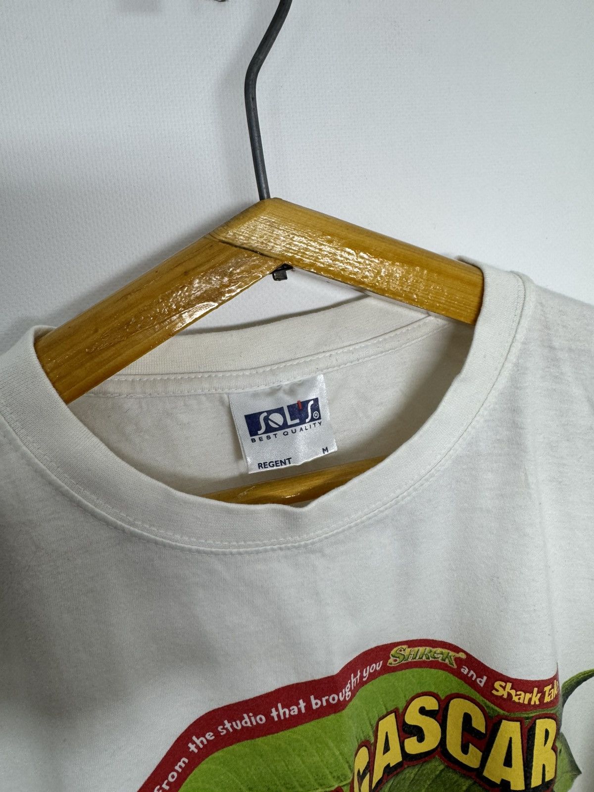 Vintage Vintage Y2k Madagascar Big Logo 00’s Size US M / EU 48-50 / 2 - 8 Thumbnail