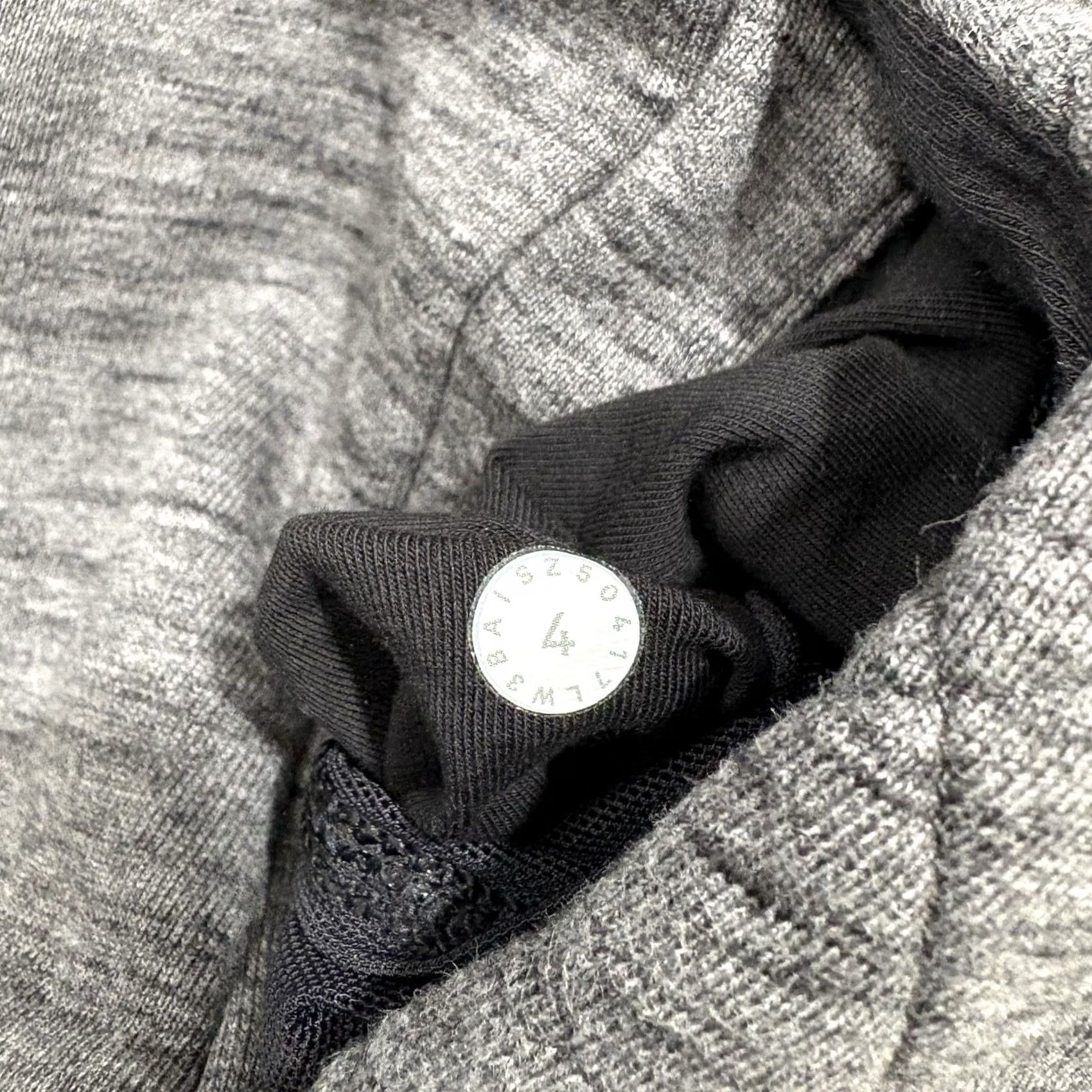 Lululemon Lululemon Forever Warm Pullover Sweatshirt 1/4 Zip Quilted Gray Women Size 4 Regular Size S / US 4 / IT 40 - 7 Thumbnail
