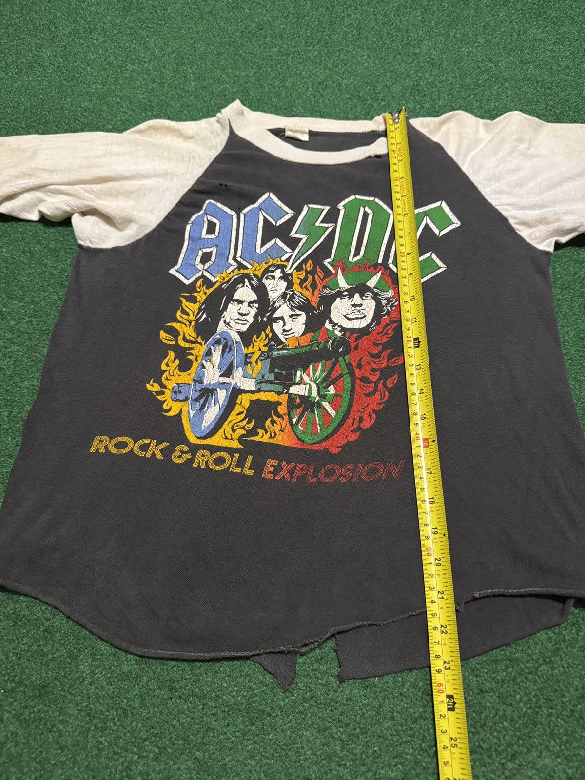 Band Tees ACDC Highway To Hell Vintage Raglan 20x21 Concert T Shirt Size US XS / EU 42 / 0 - 7 Thumbnail