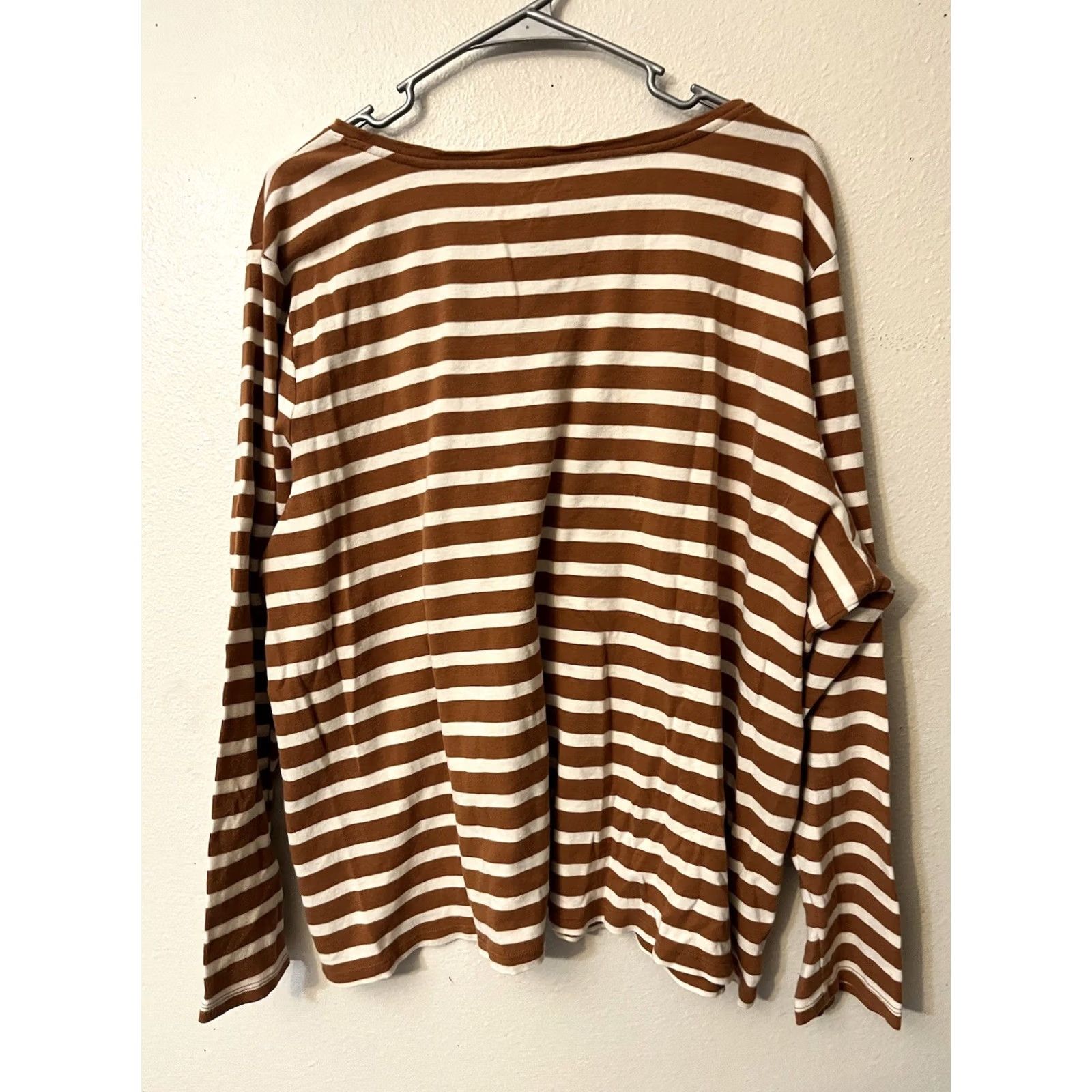 Talbots Talbots Tee Shirt Size 3X Brown Striped Long Sleeve V Neck T-Shirt Size XXL / US 16-18 / IT 52-54 - 3 Thumbnail